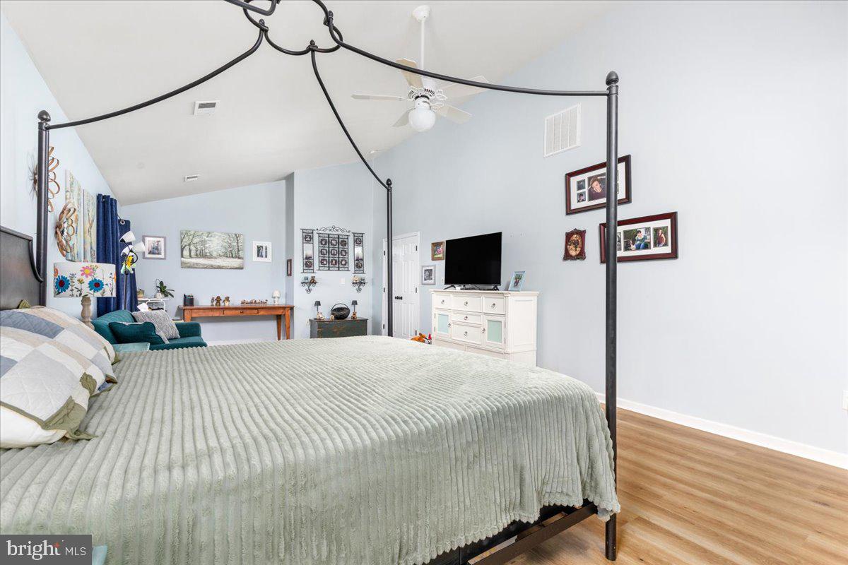 WAVERLY VIEW - Residential