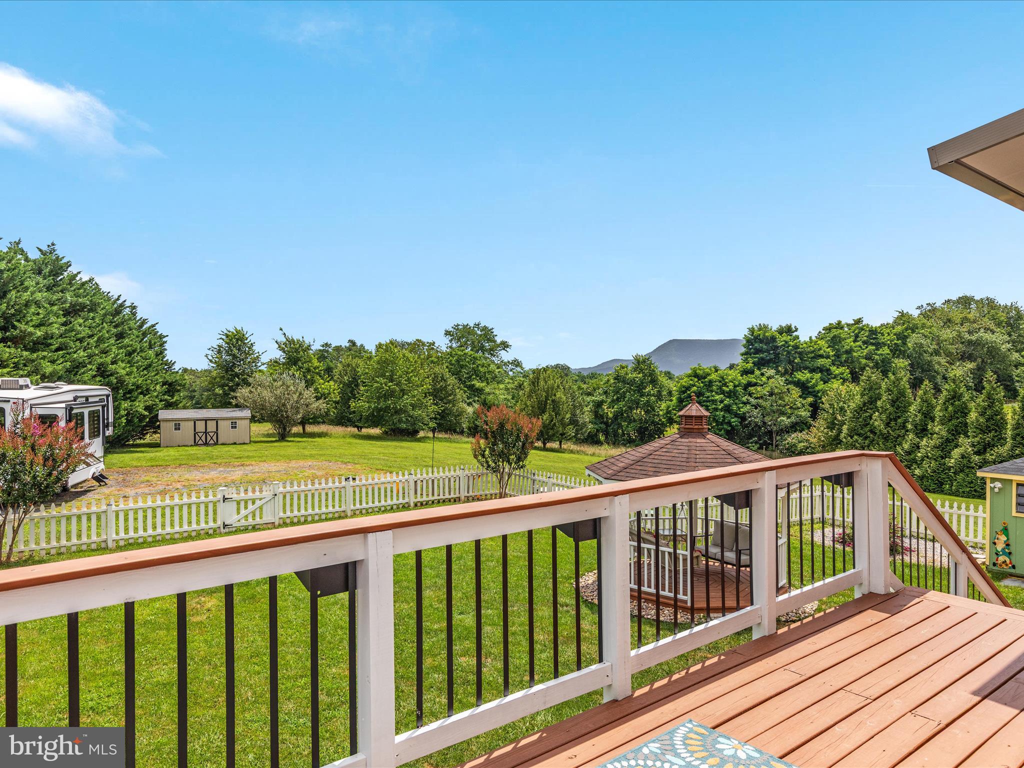 WAVERLY VIEW - Residential