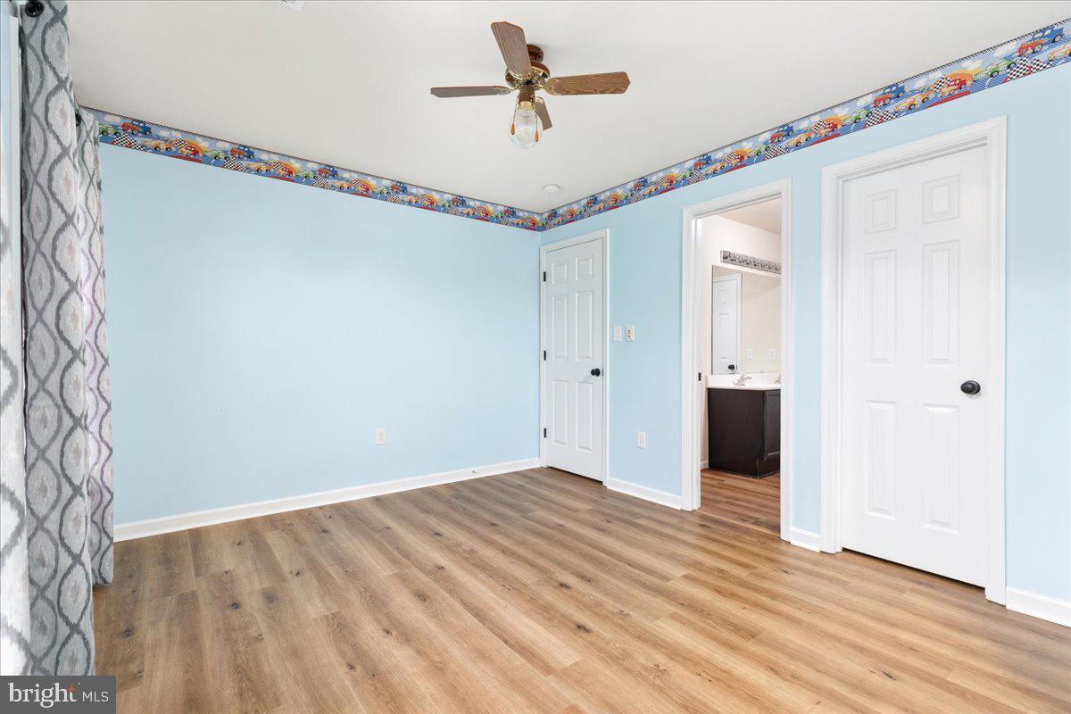 WAVERLY VIEW - Residential