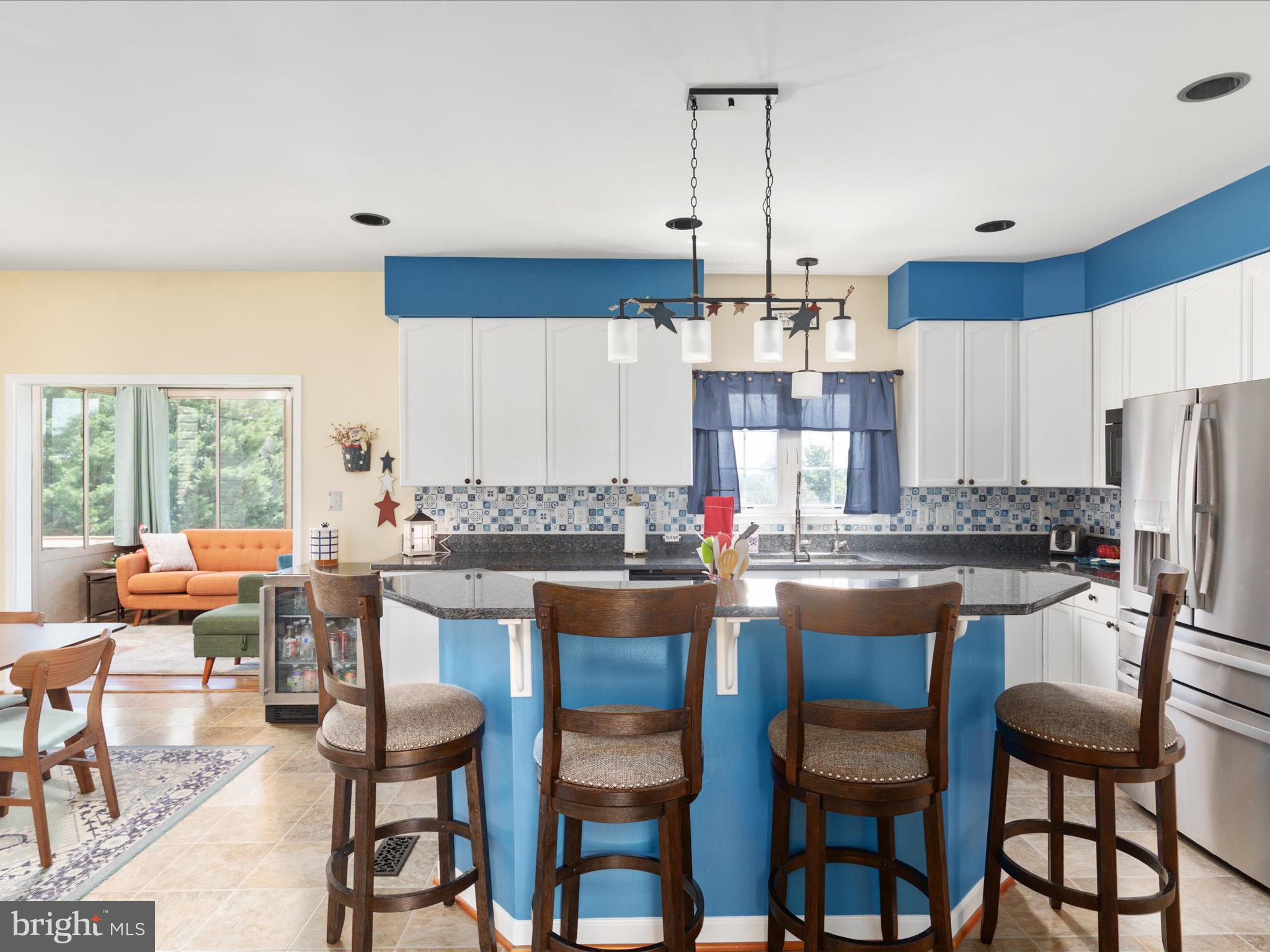 WAVERLY VIEW - Residential