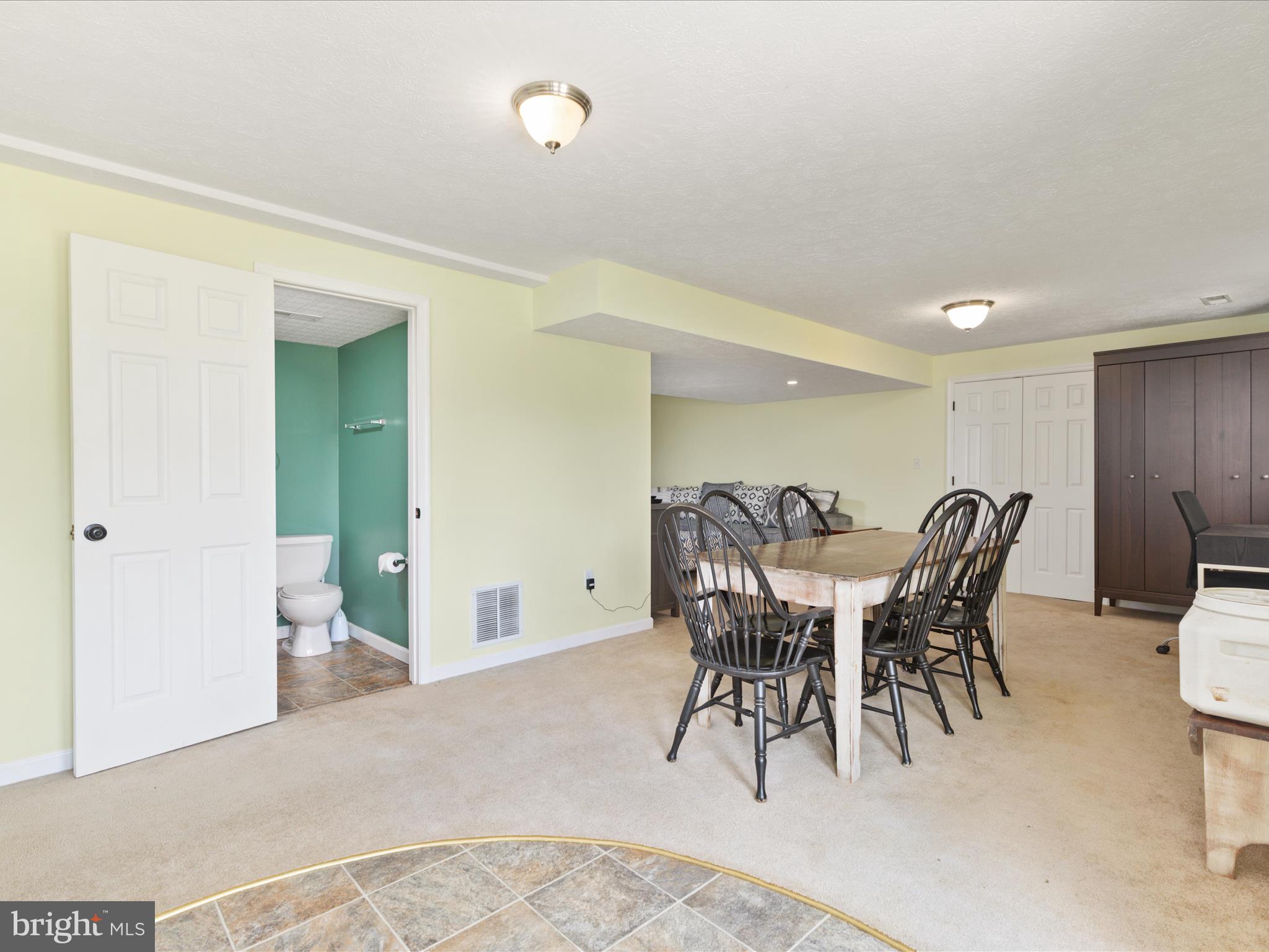 WAVERLY VIEW - Residential