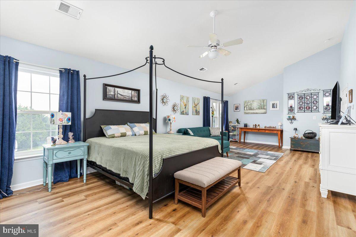 WAVERLY VIEW - Residential