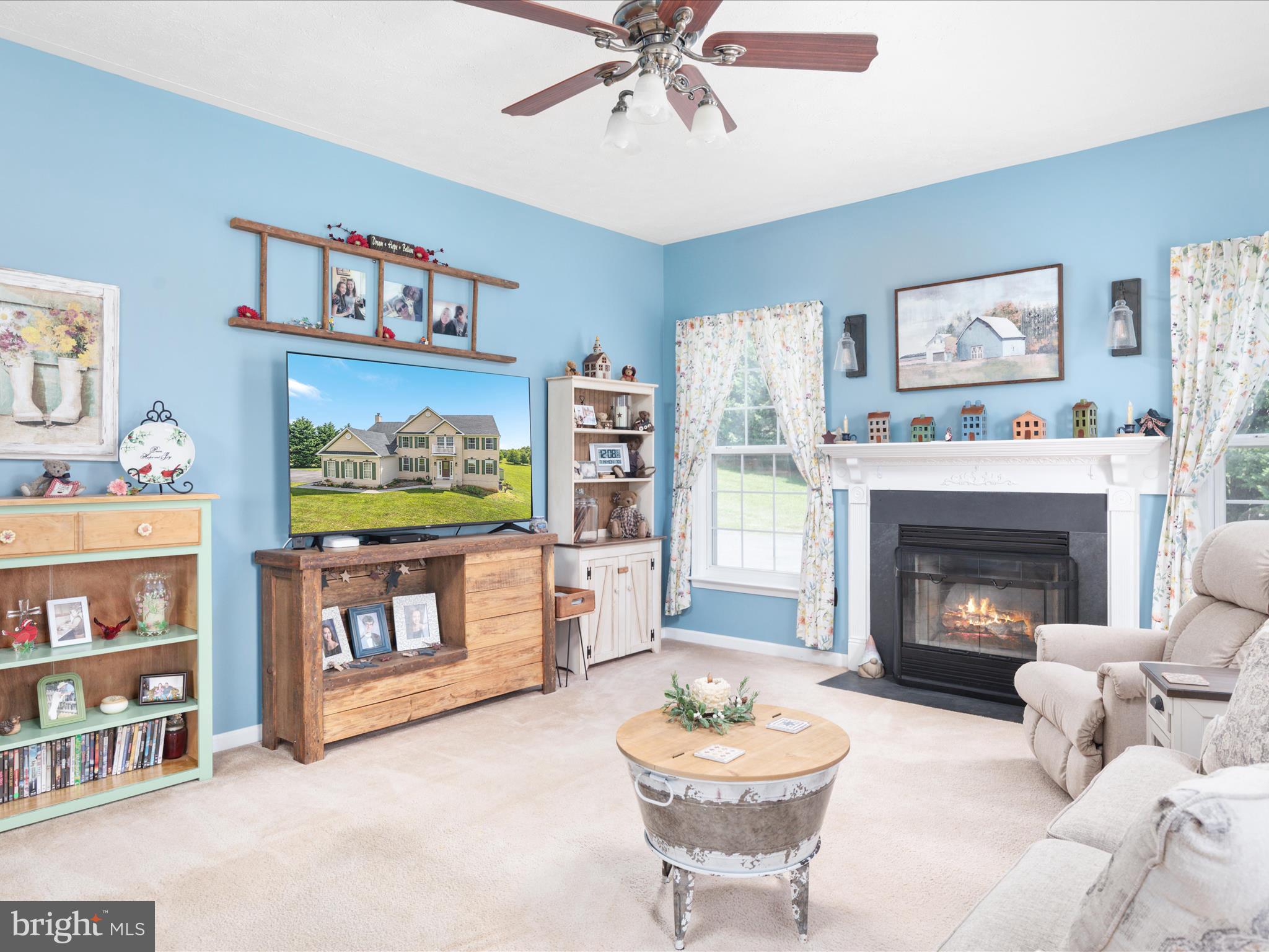 WAVERLY VIEW - Residential