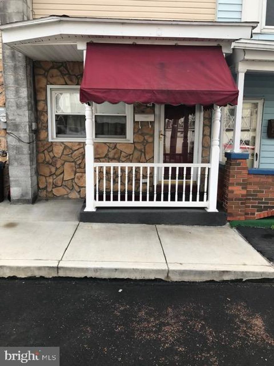 Nothing needed to be done just move right in to this cute 3 bedroom town house conveniently located close to downtown Pottsville. Pride of ownership is evident in this well maintained home. This lovely home offers gas heating. Sit and enjoy your morning coffee on the back deck overlooking the  nicely landscaped yard. There is also off street parking in the back. Make your appointment today!