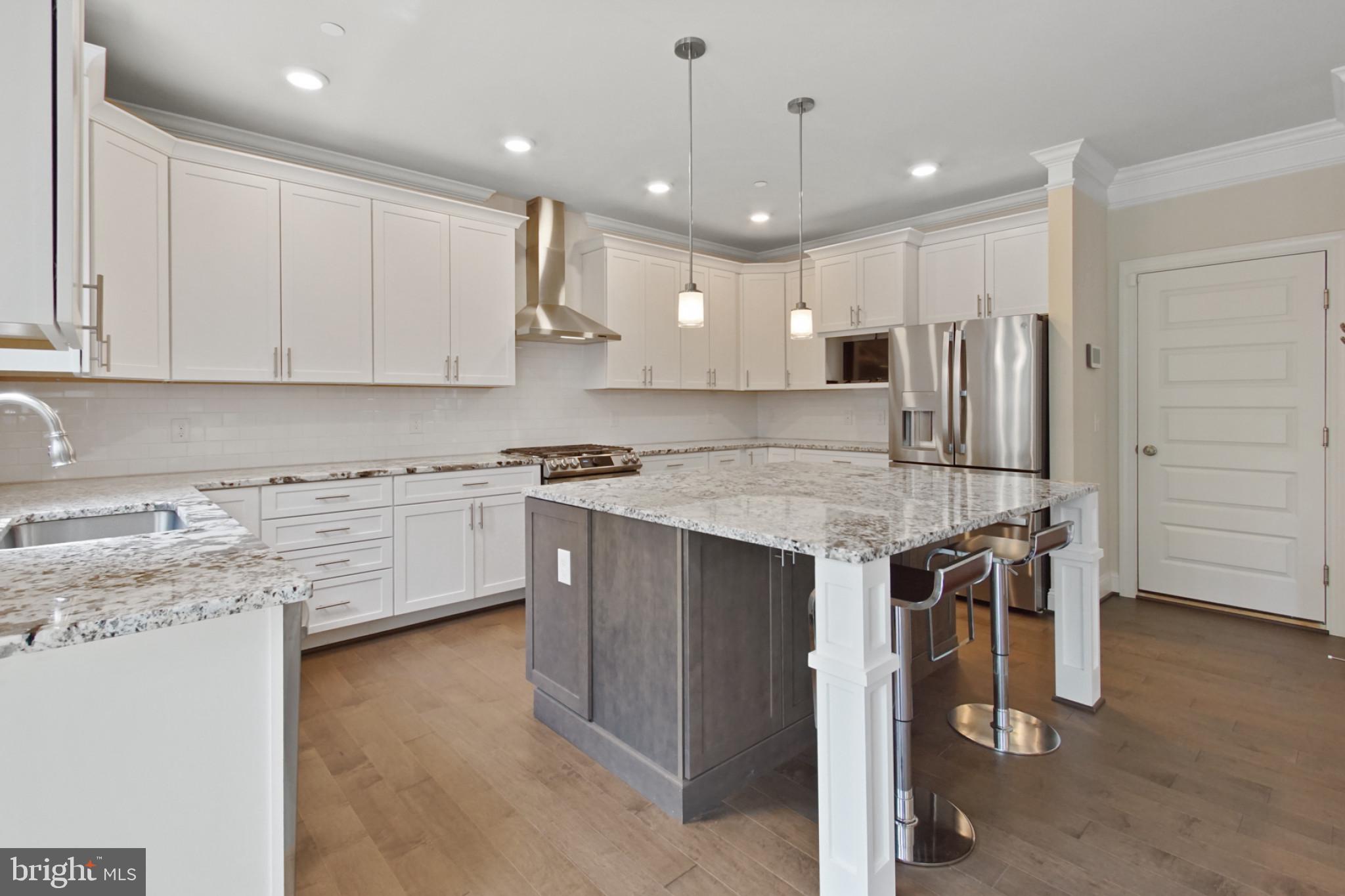 REGULARS - Residential