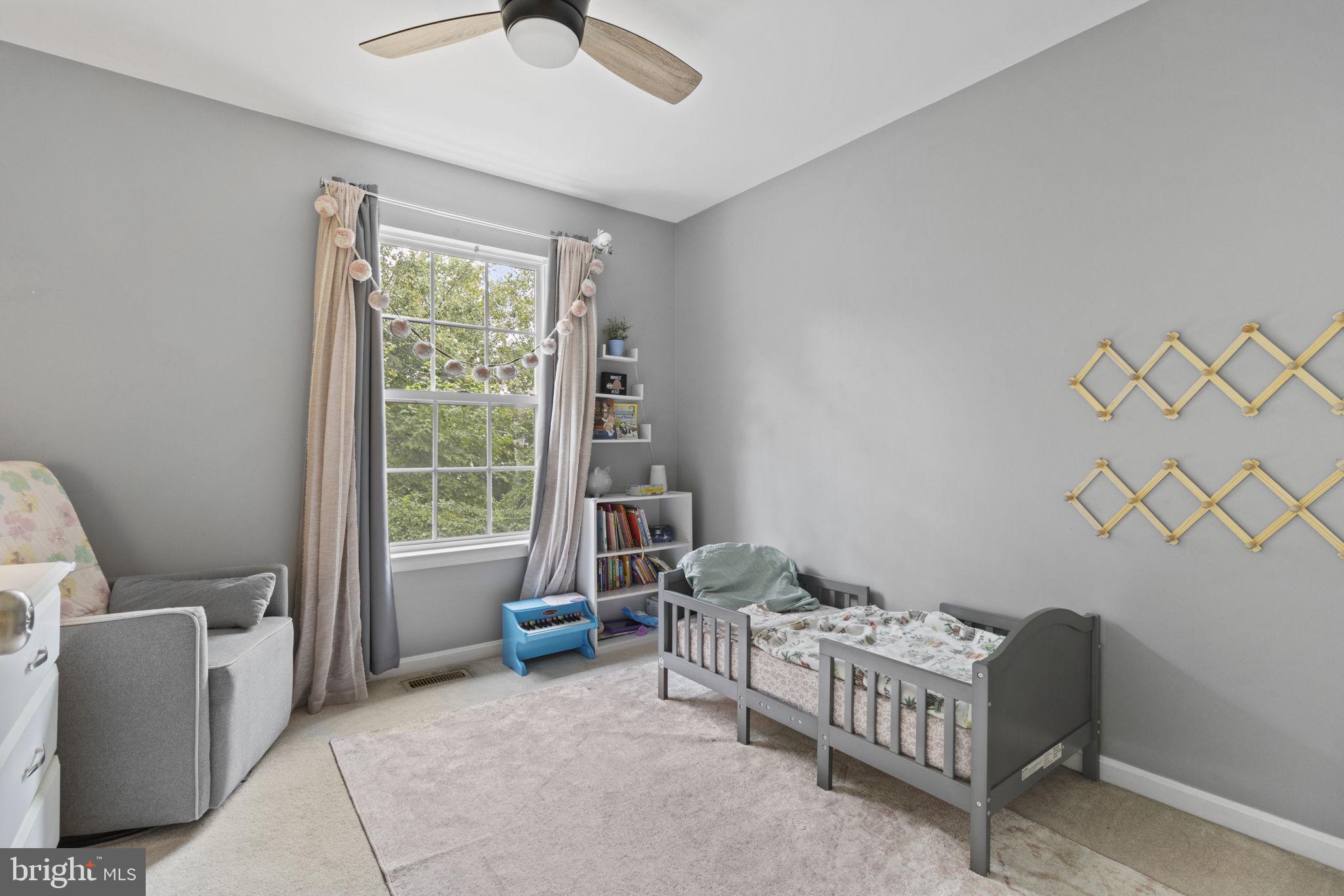 SEVEN OAKS - Residential