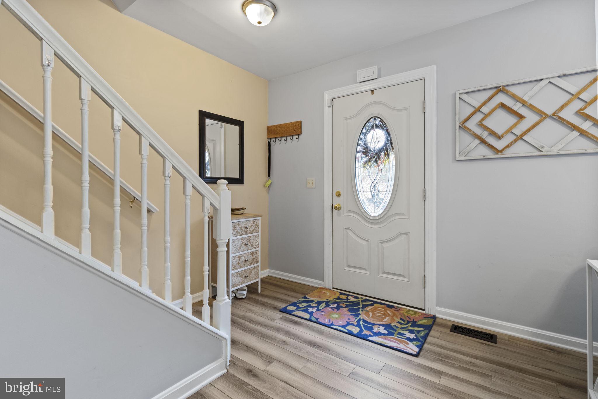 SEVEN OAKS - Residential