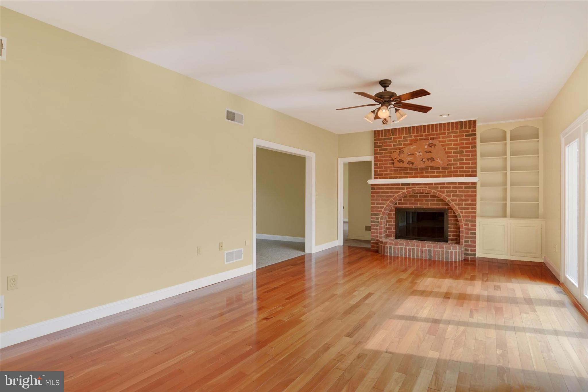 FAIRWAY ESTATES - Residential