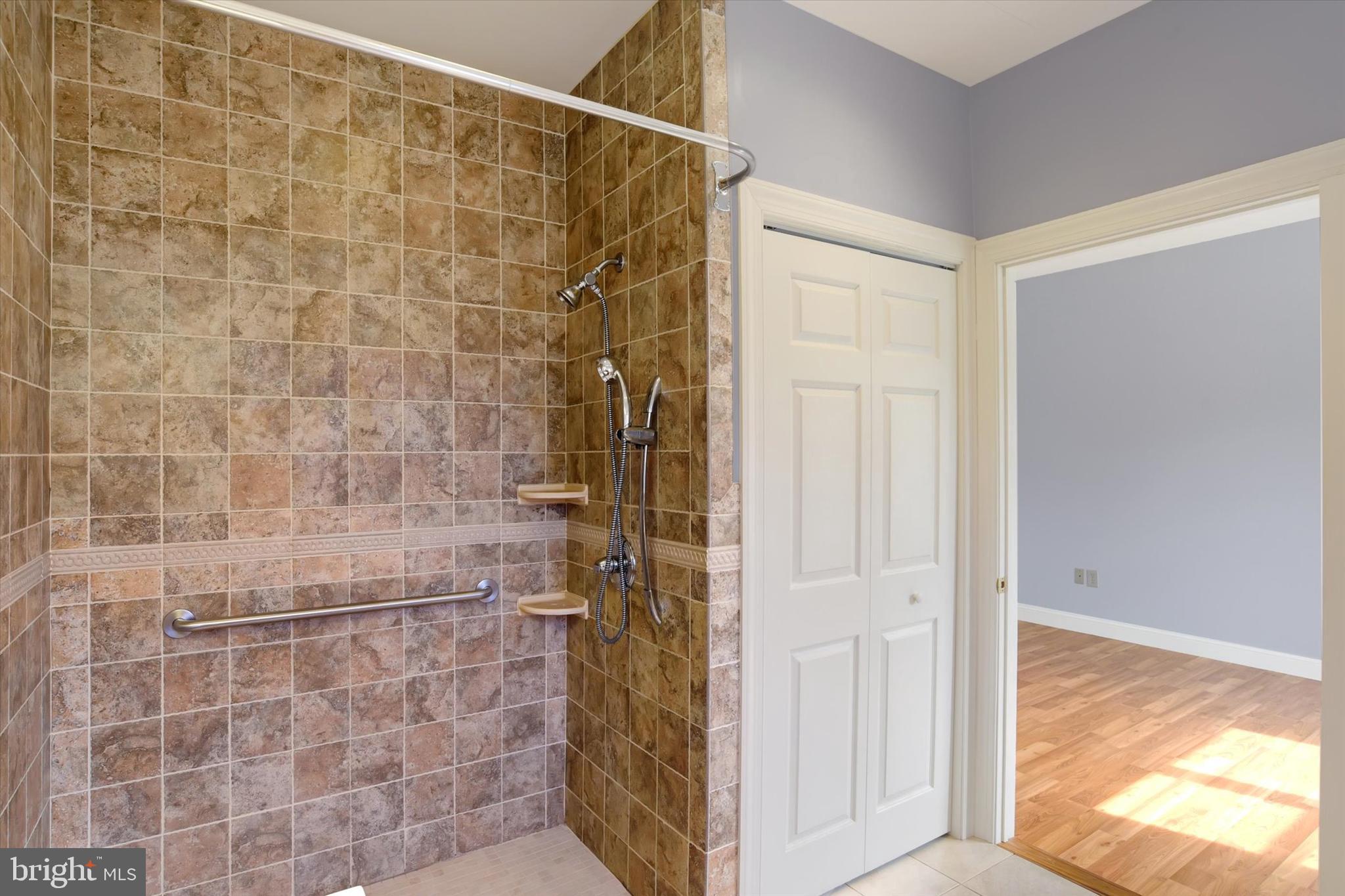 FAIRWAY ESTATES - Residential