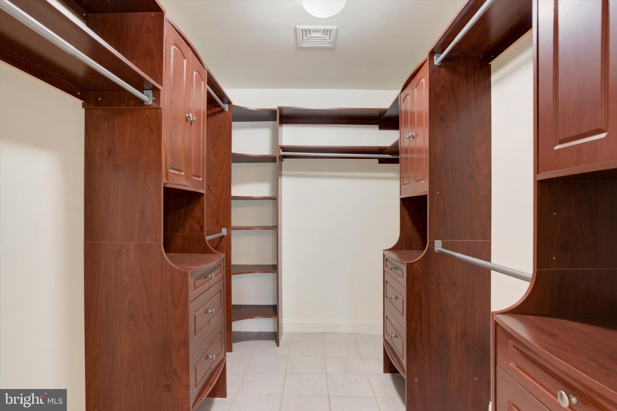 FAIRWAY ESTATES - Residential