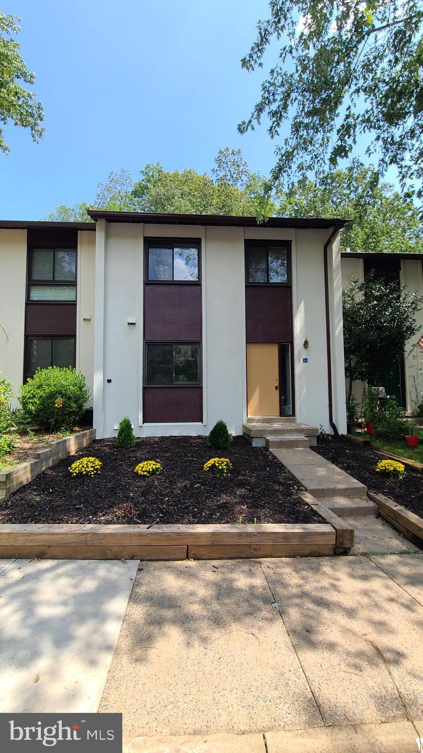 RESTON - Residential