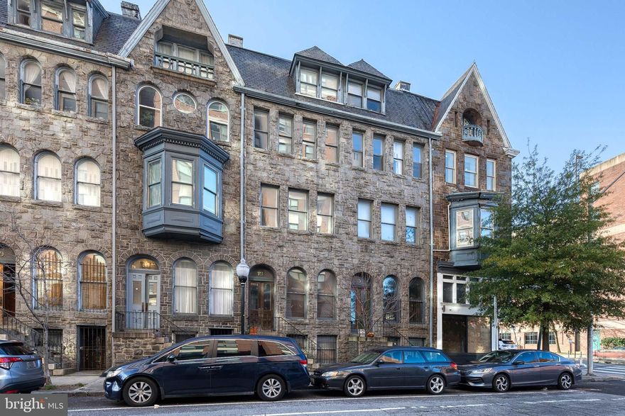 This light- filled, contemporary 1 bed, 1 bath condo conveniently located in Mount Vernon is ready for a new owner.  New HVAC was installed in 2022, new in unit washer and dryer installed in 2024, and new kitchen appliances will be installed in January 2025. Low condo fees compared to other buildings in the area and water is included!