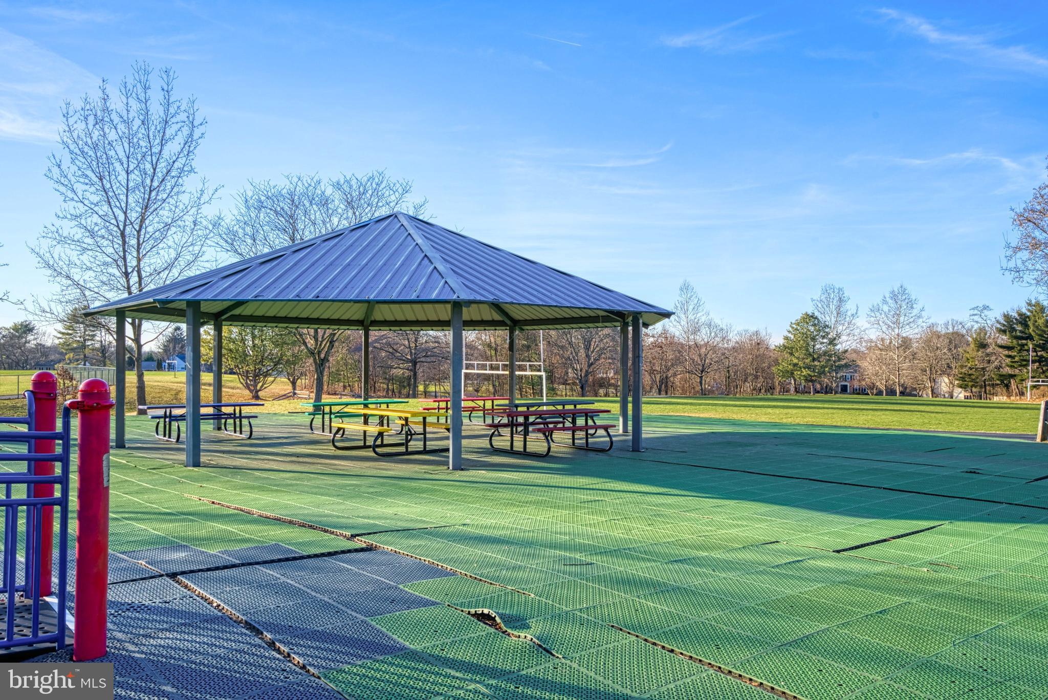 POTOMAC COMMONS - Residential