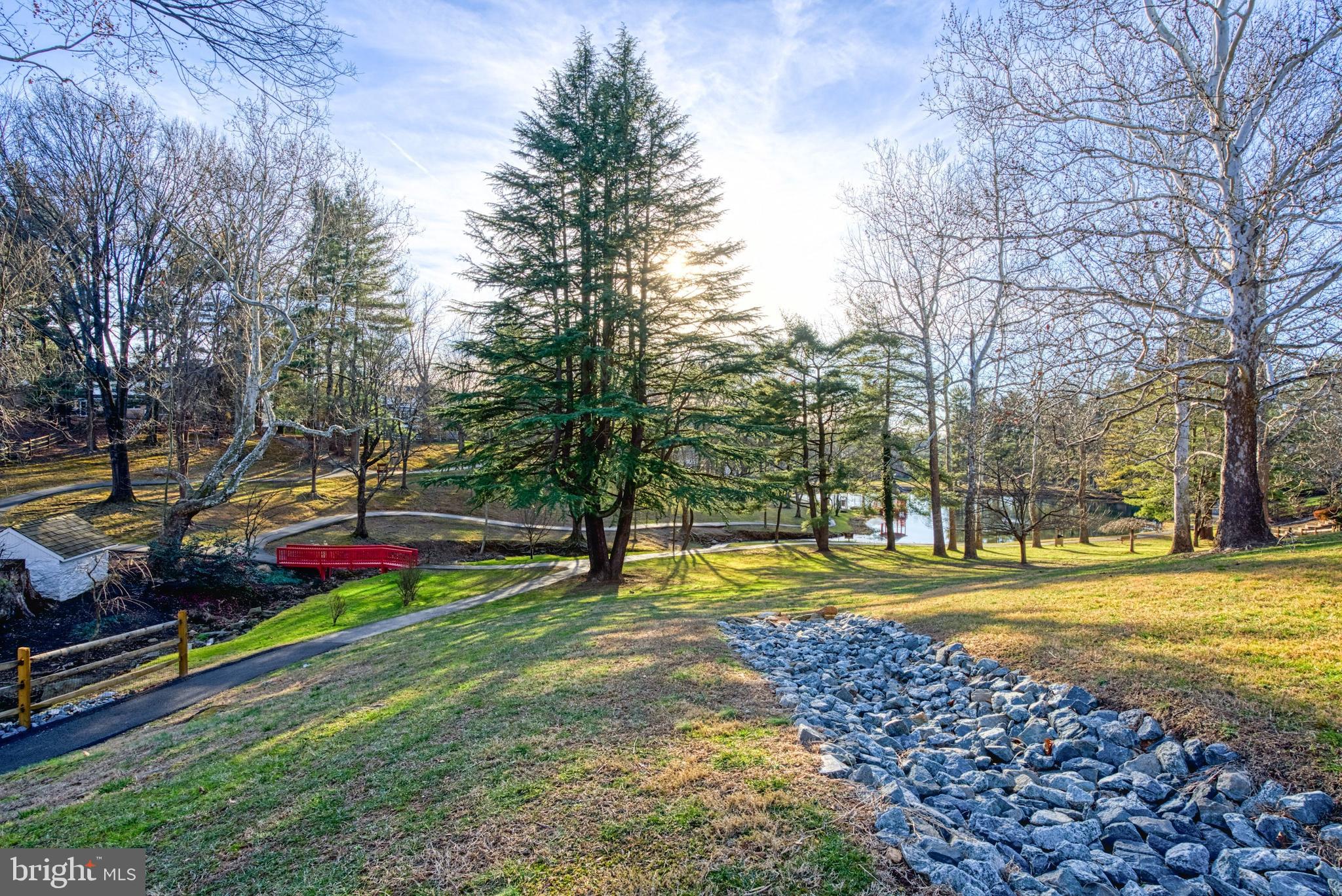 POTOMAC COMMONS - Residential