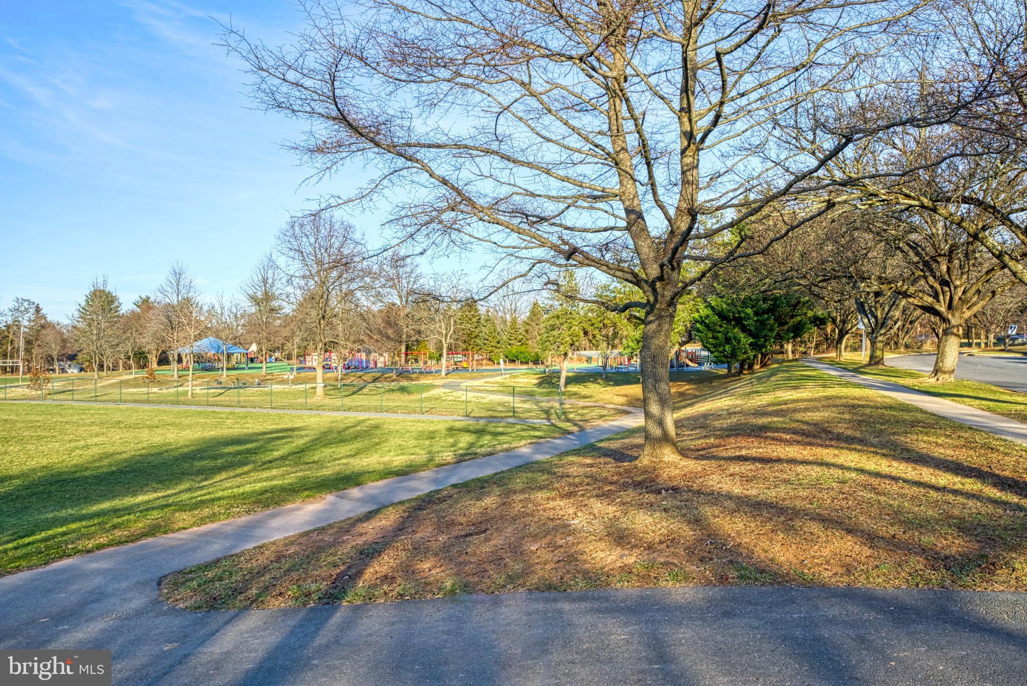 POTOMAC COMMONS - Residential