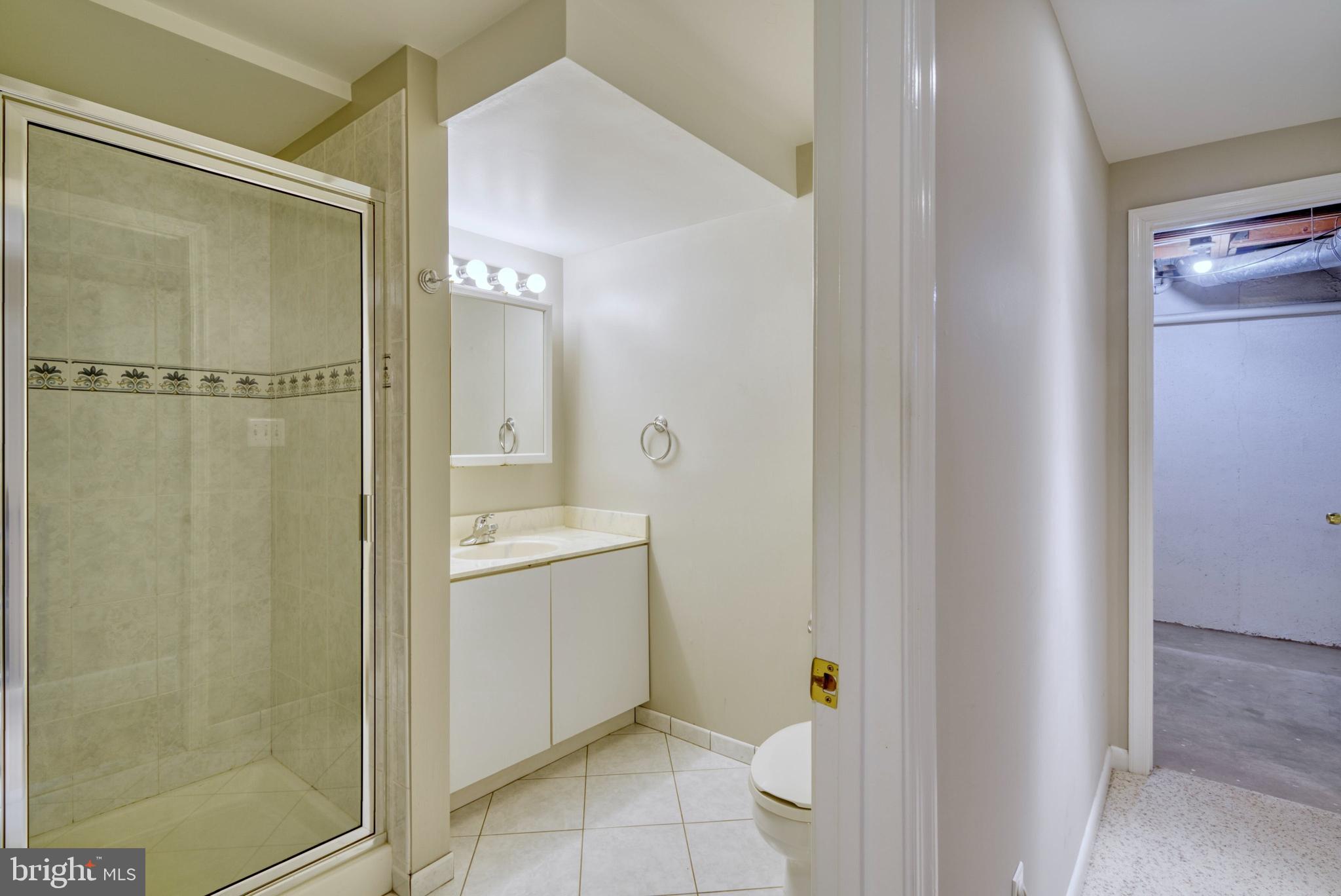 POTOMAC COMMONS - Residential