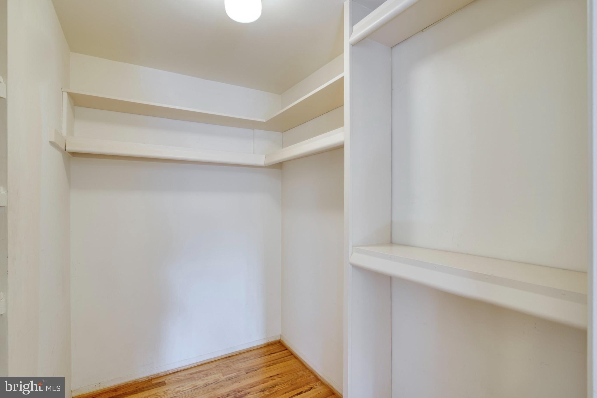 POTOMAC COMMONS - Residential