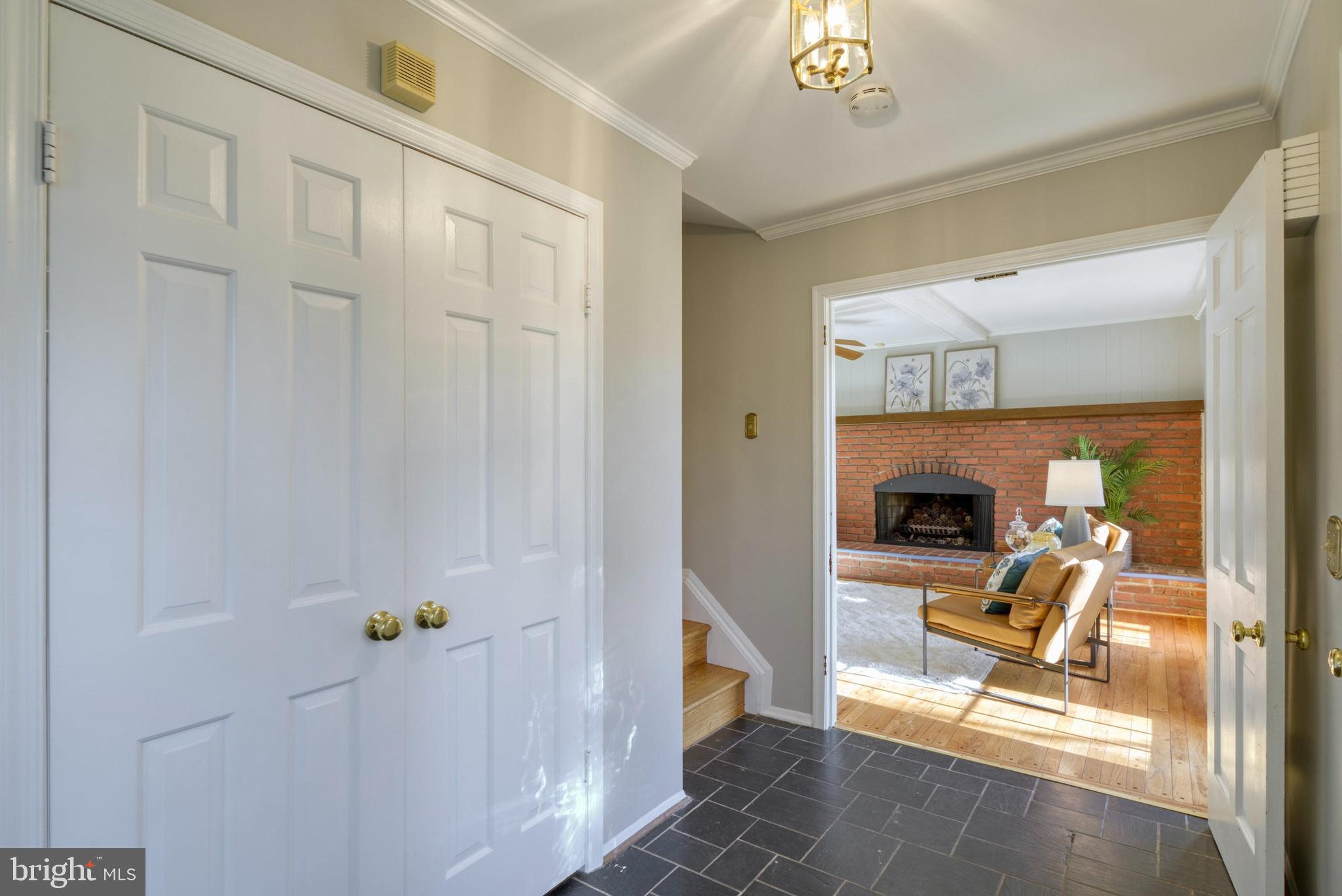 POTOMAC COMMONS - Residential