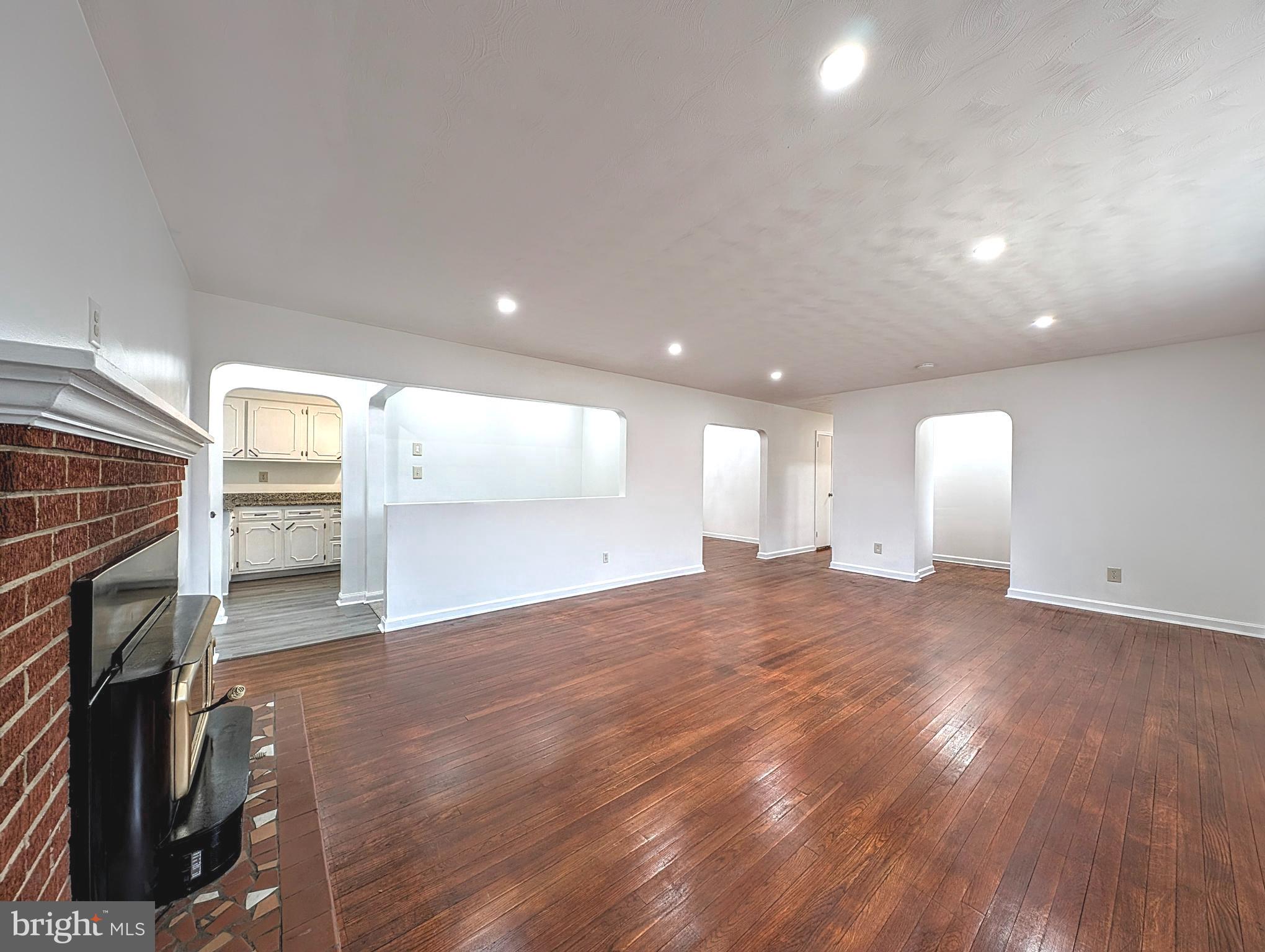 CHARLES COUNTY - Residential