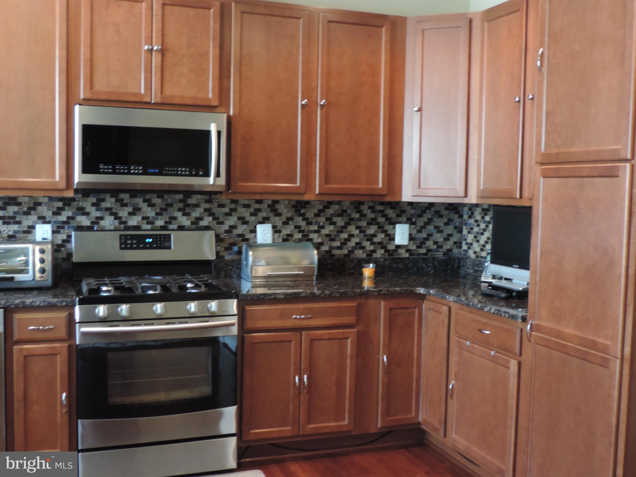 RIVER OAKS-BROOKFIELD CO - Residential