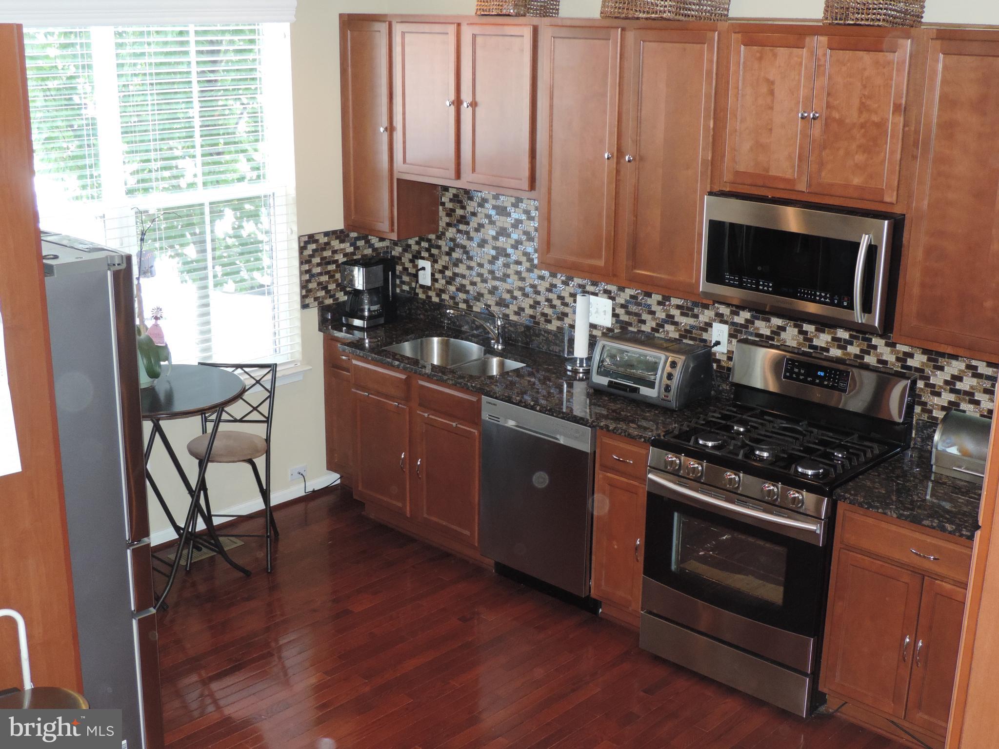 RIVER OAKS-BROOKFIELD CO - Residential