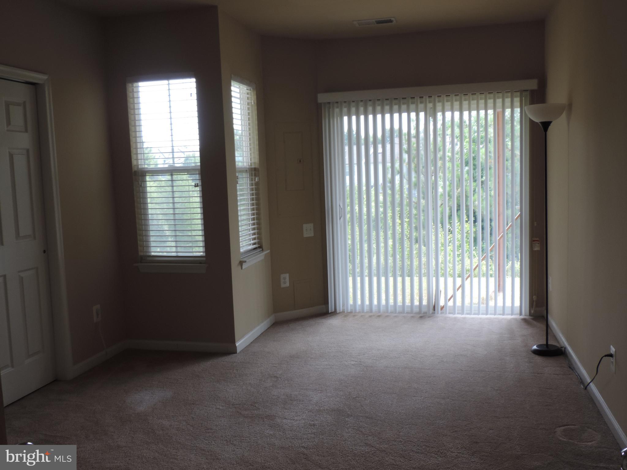 RIVER OAKS-BROOKFIELD CO - Residential