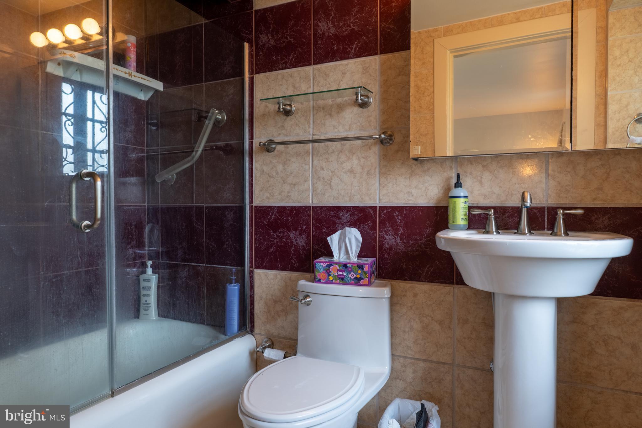 GREATER HOMELAND HISTORIC DISTRICT - Residential