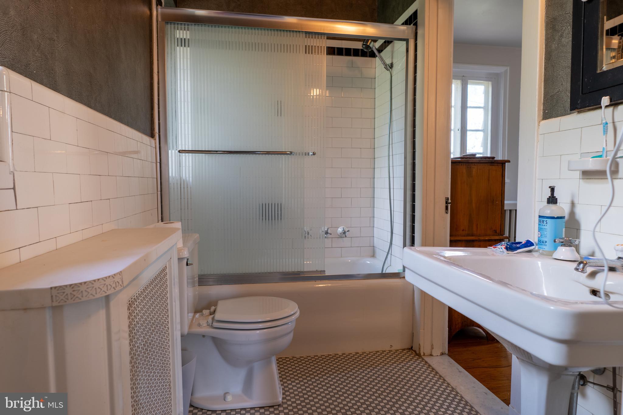 GREATER HOMELAND HISTORIC DISTRICT - Residential