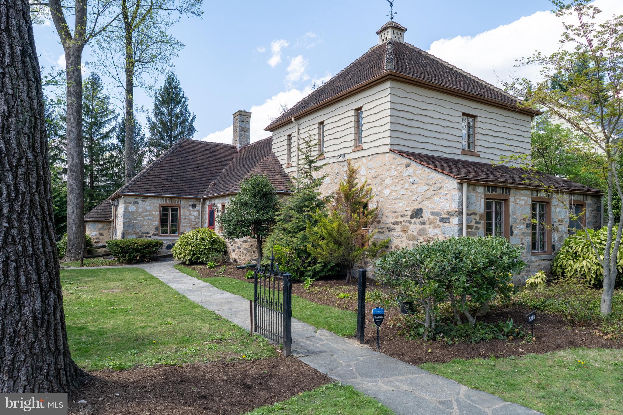 GREATER HOMELAND HISTORIC DISTRICT - Residential