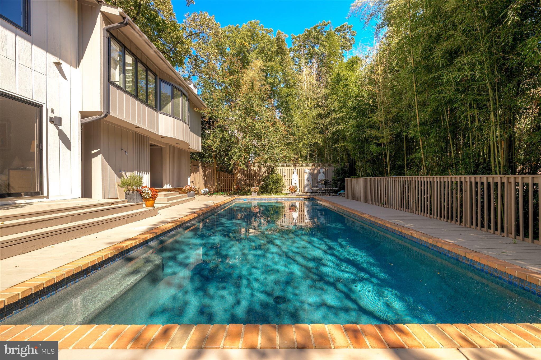 FOREST HILLS - Residential