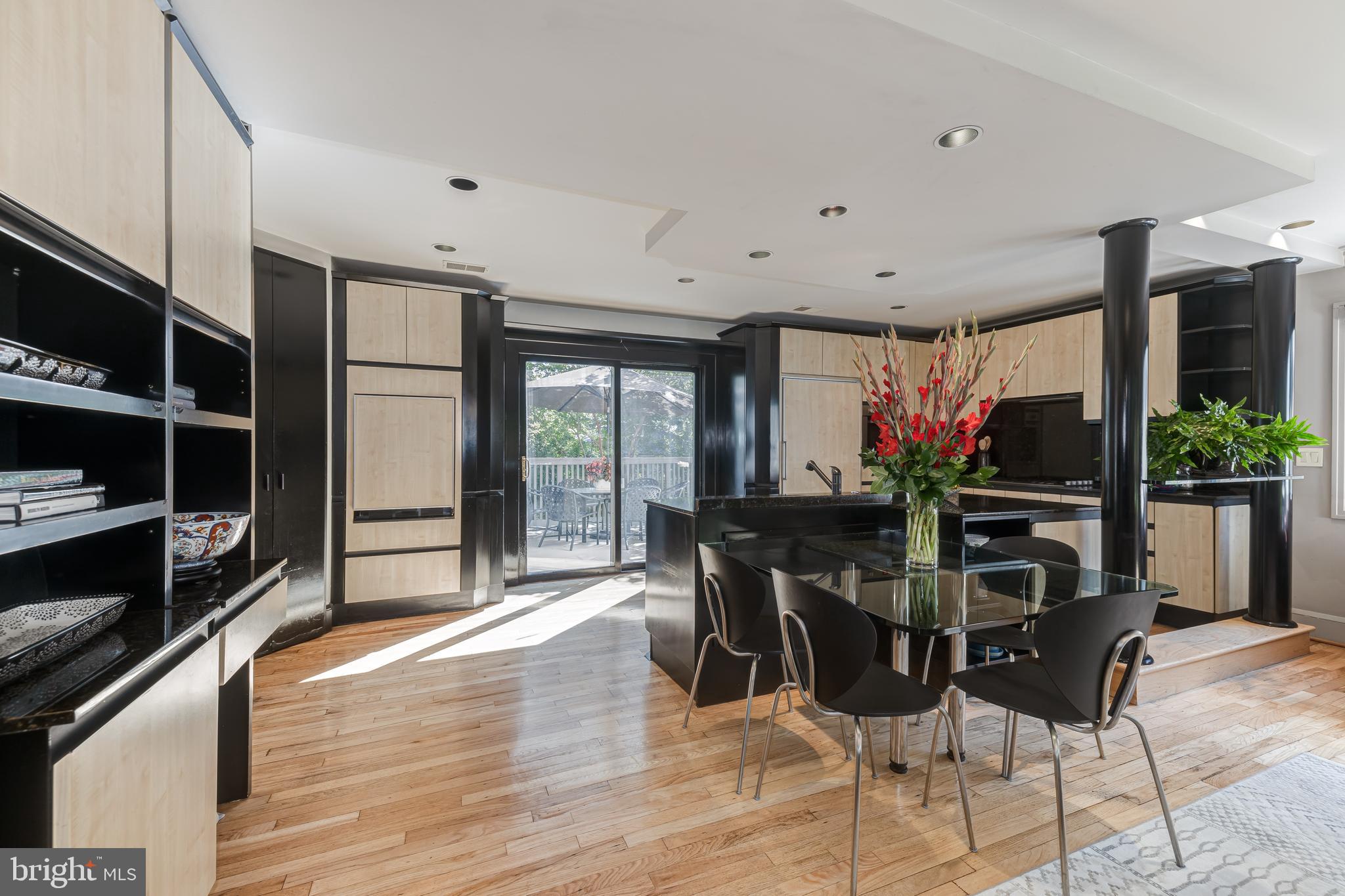 FOREST HILLS - Residential