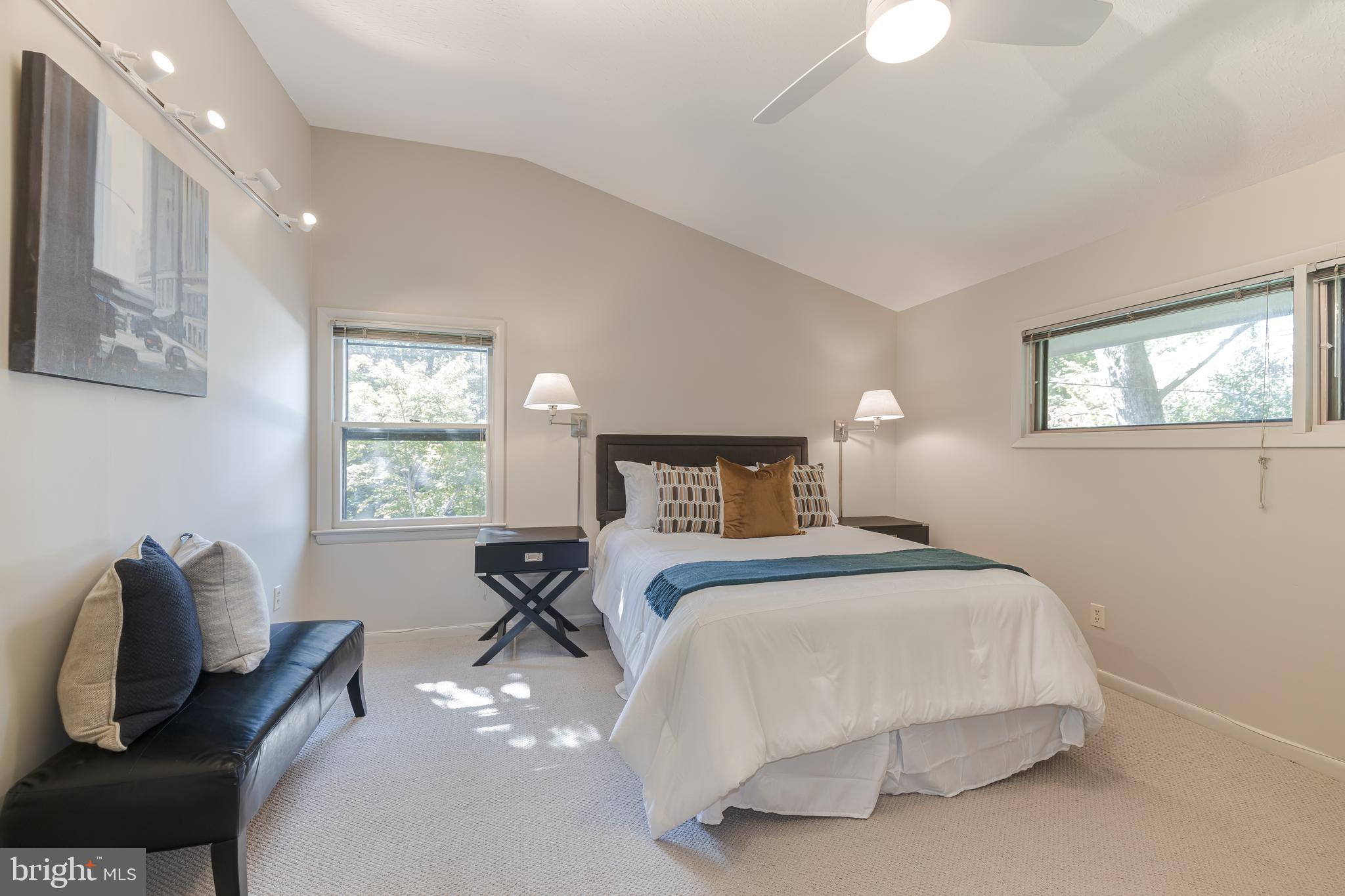 FOREST HILLS - Residential