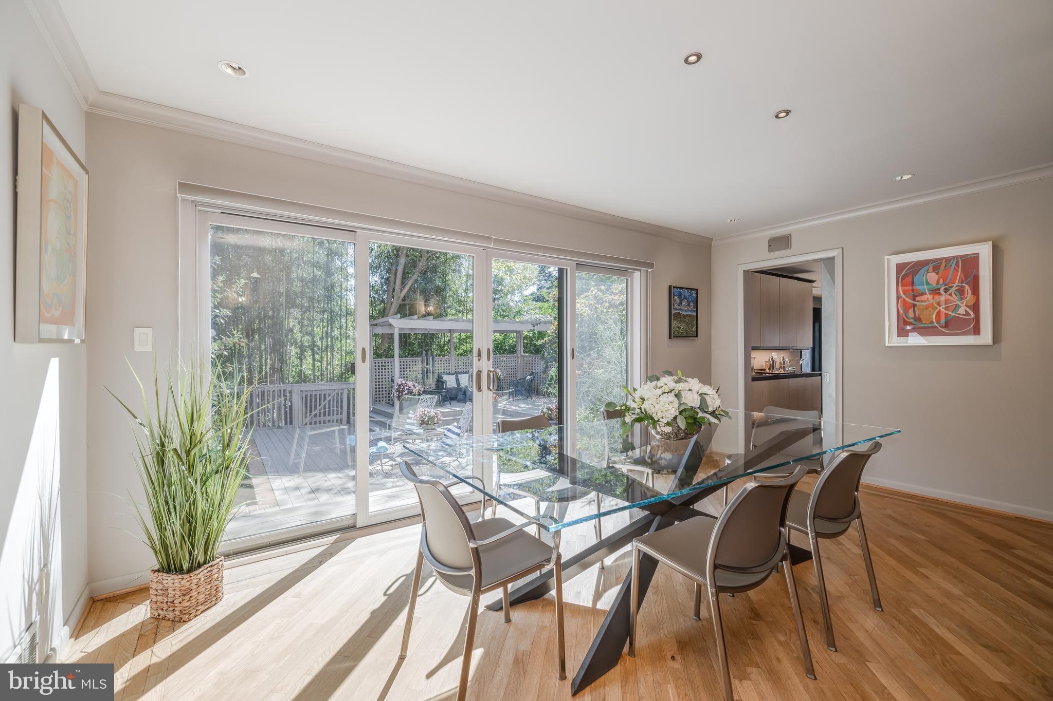 FOREST HILLS - Residential