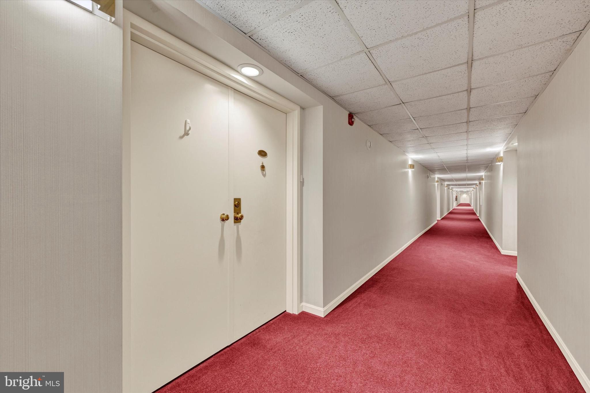 1040 DEER RIDGE DRIVE 213