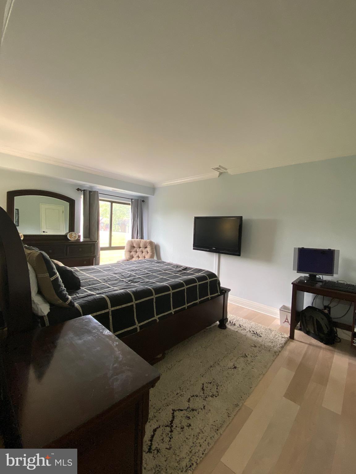 VILLAGE OF LONG REACH - Residential