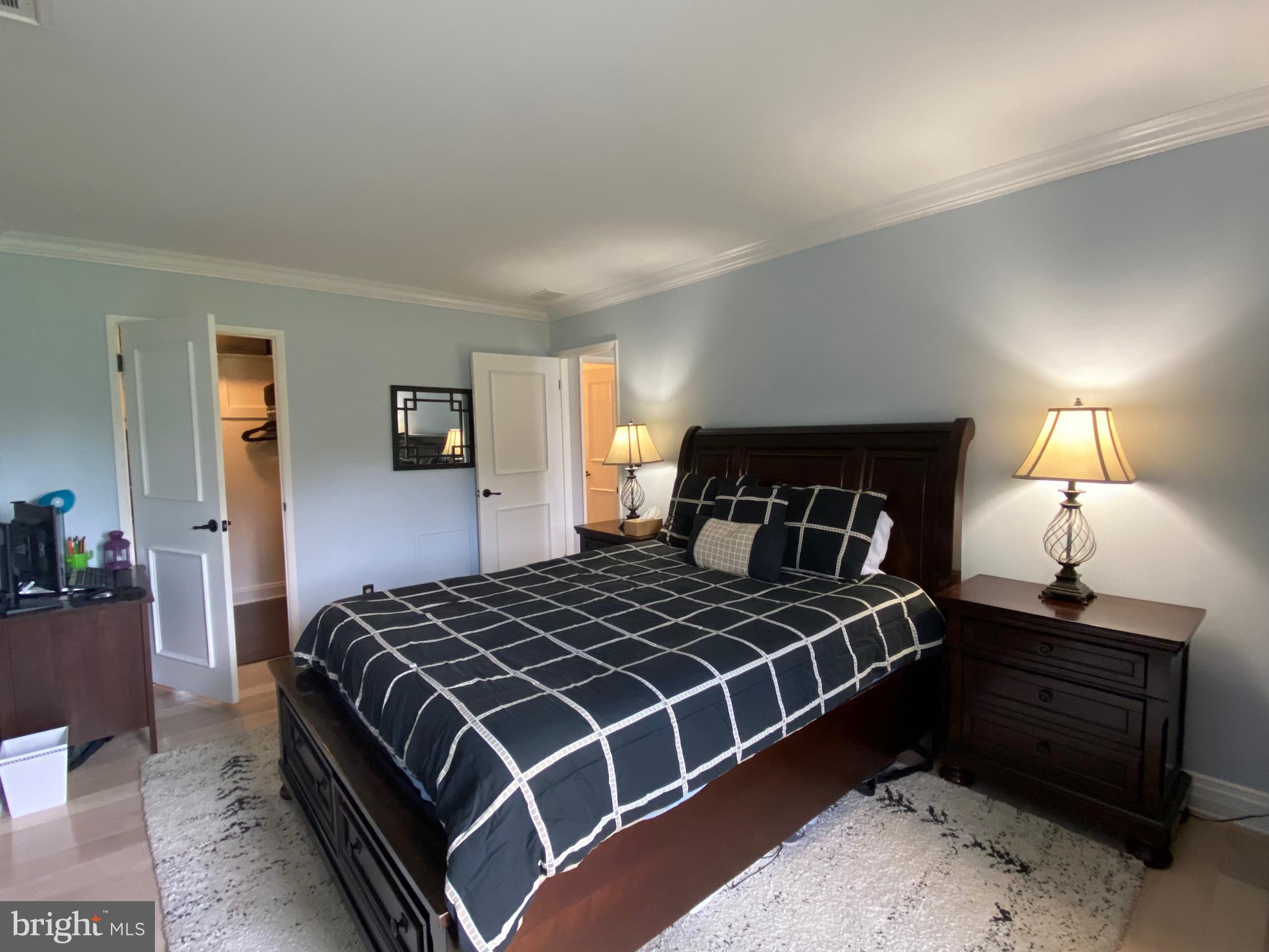 VILLAGE OF LONG REACH - Residential