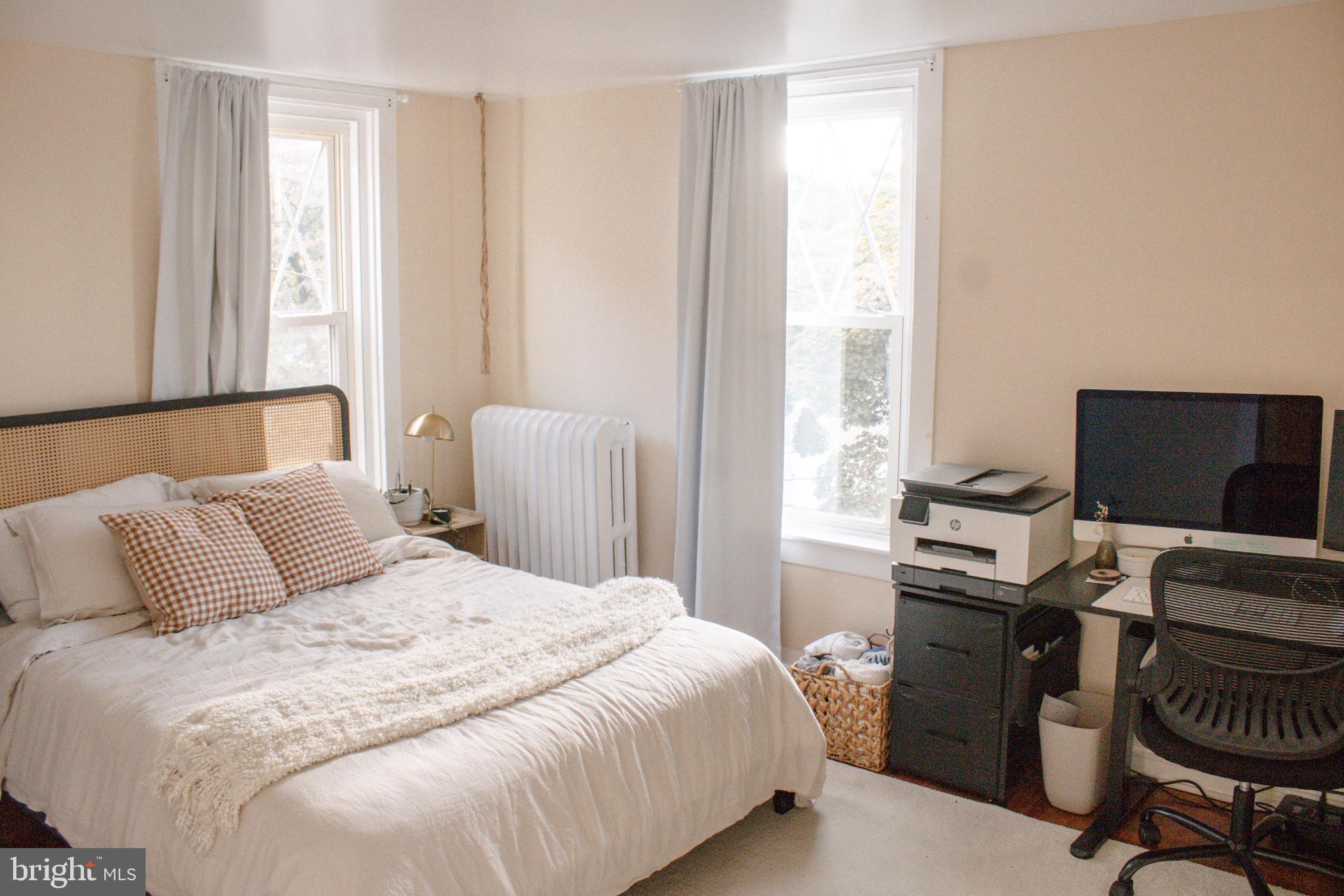 WEST HILLS - Residential