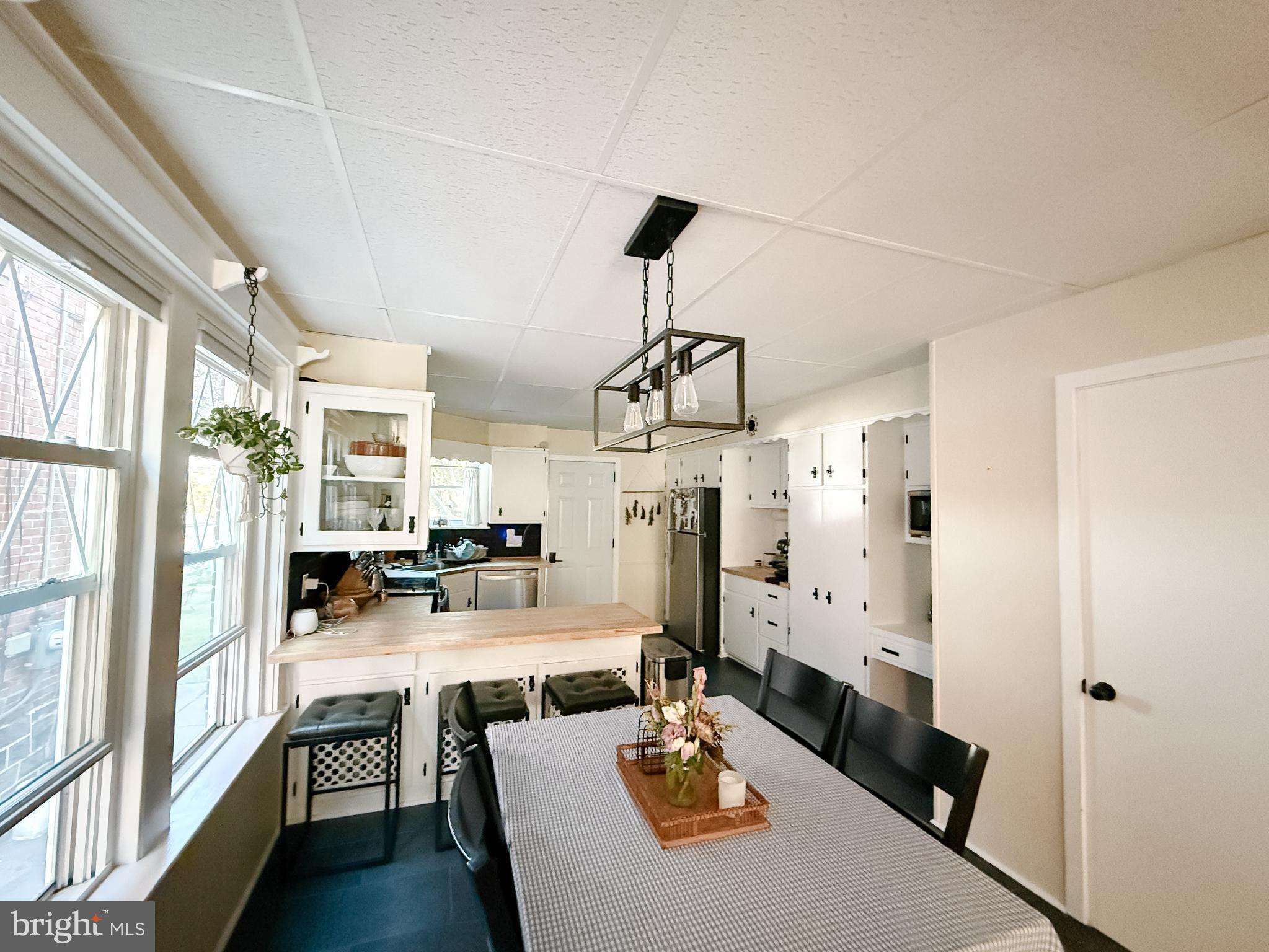 WEST HILLS - Residential