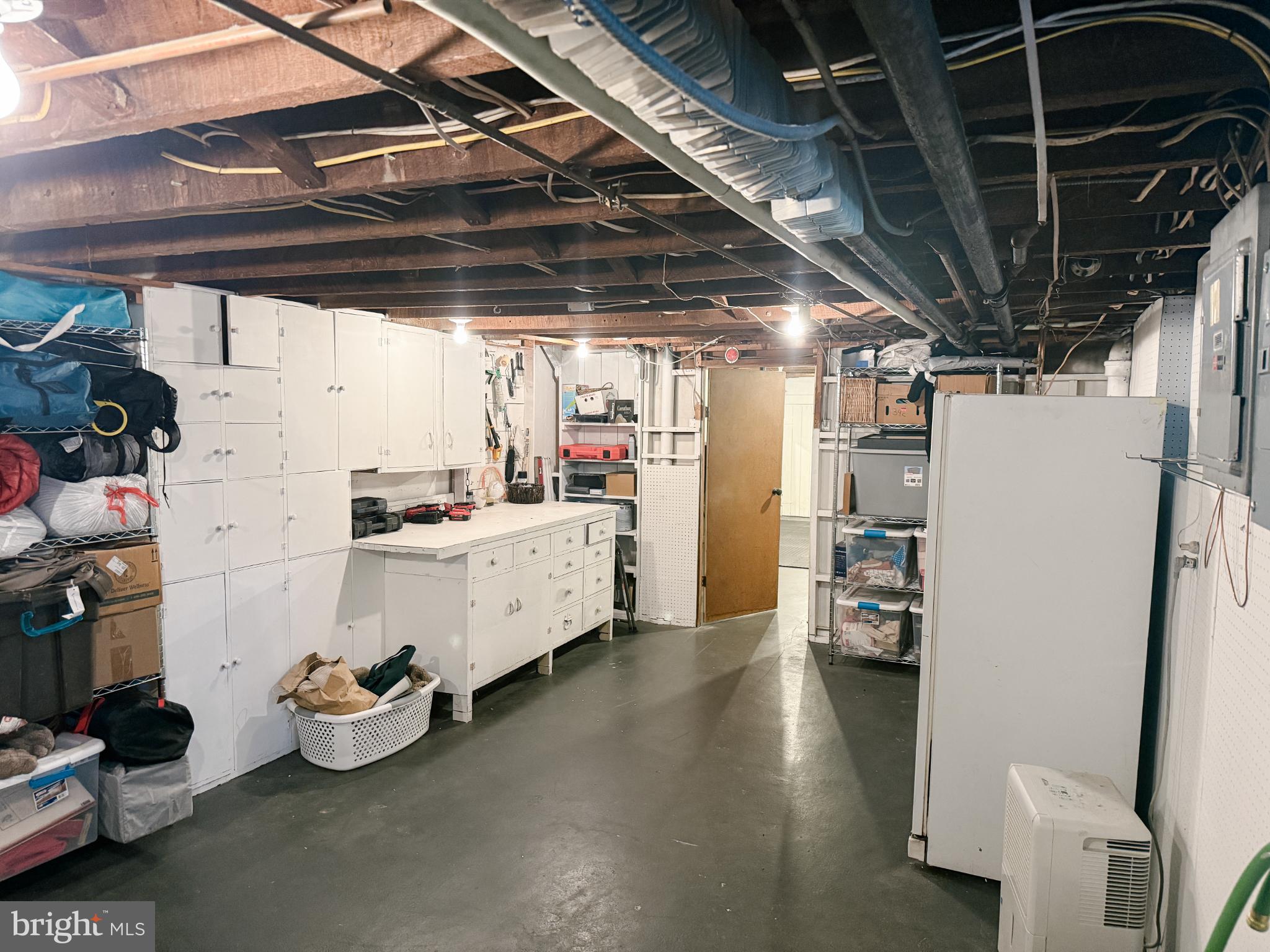 WEST HILLS - Residential