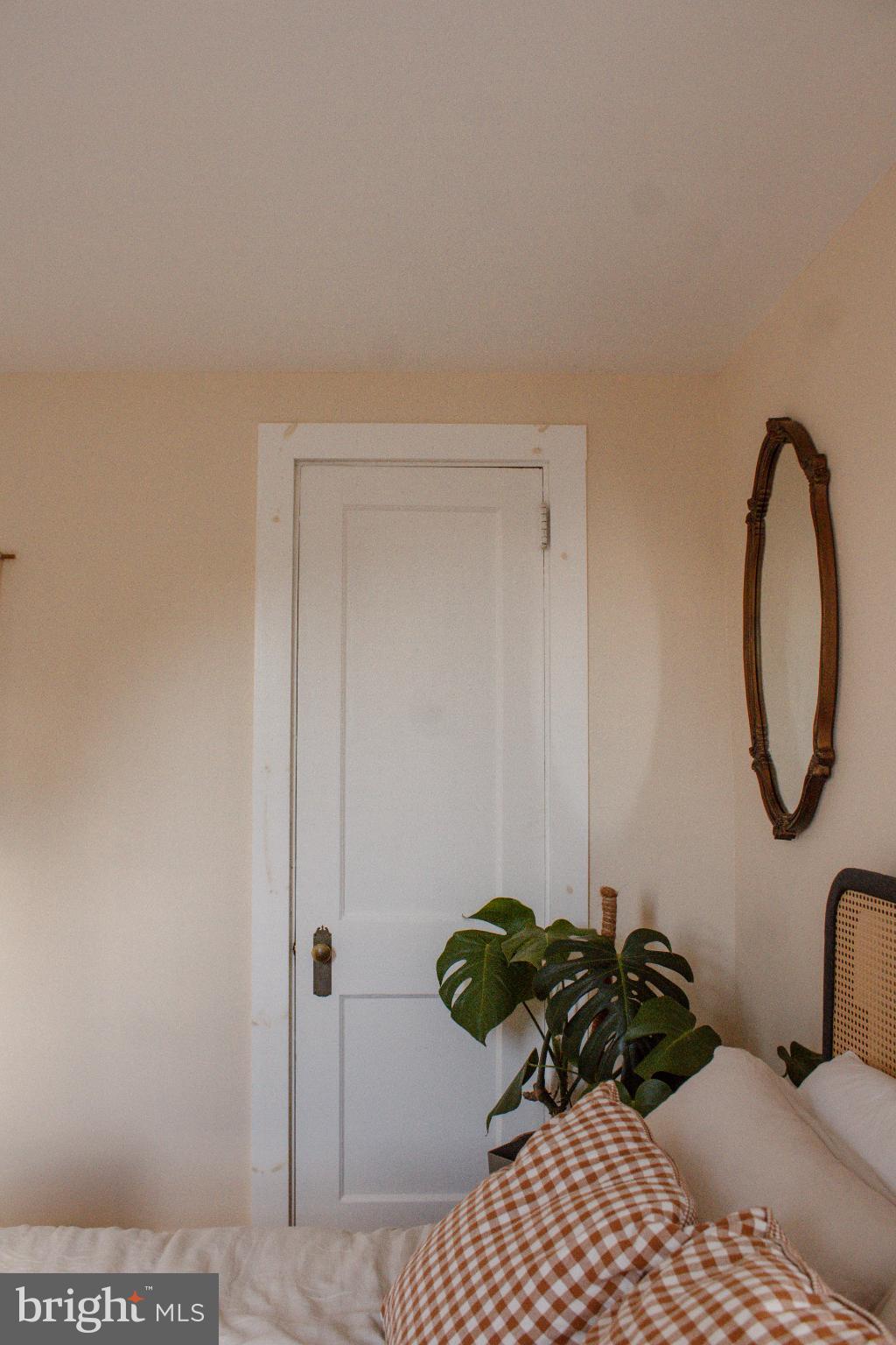 WEST HILLS - Residential