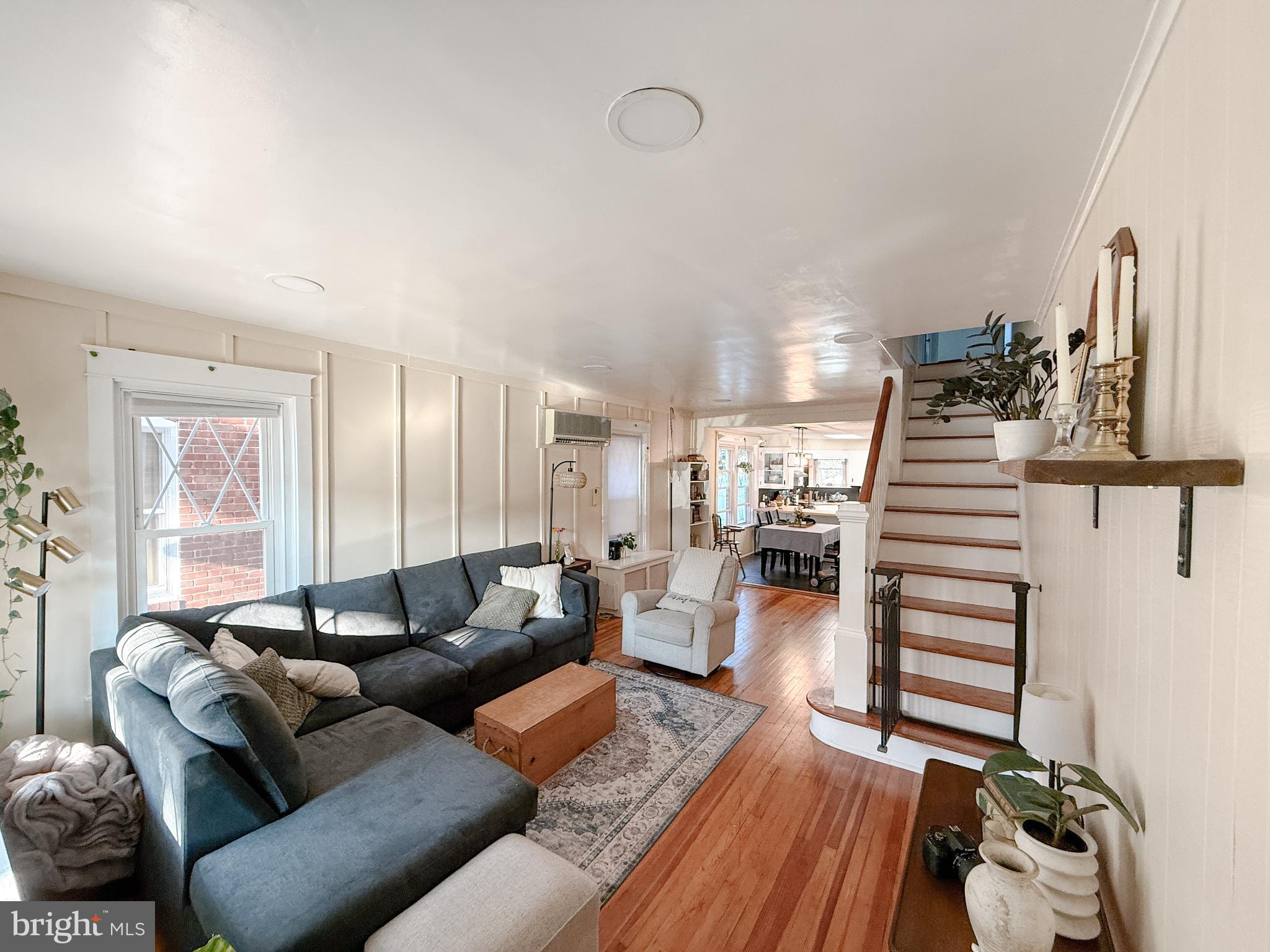 WEST HILLS - Residential