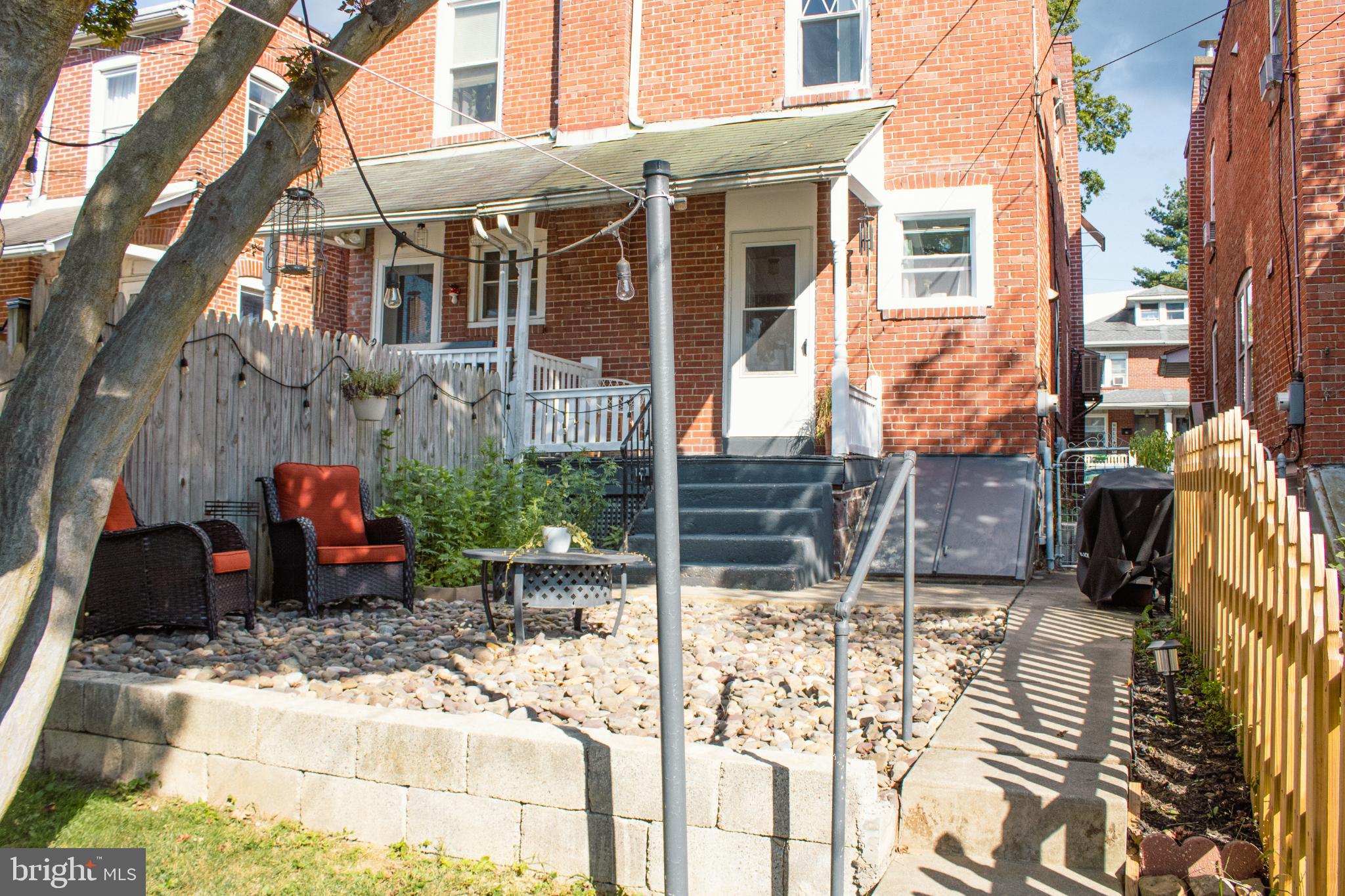 WEST HILLS - Residential