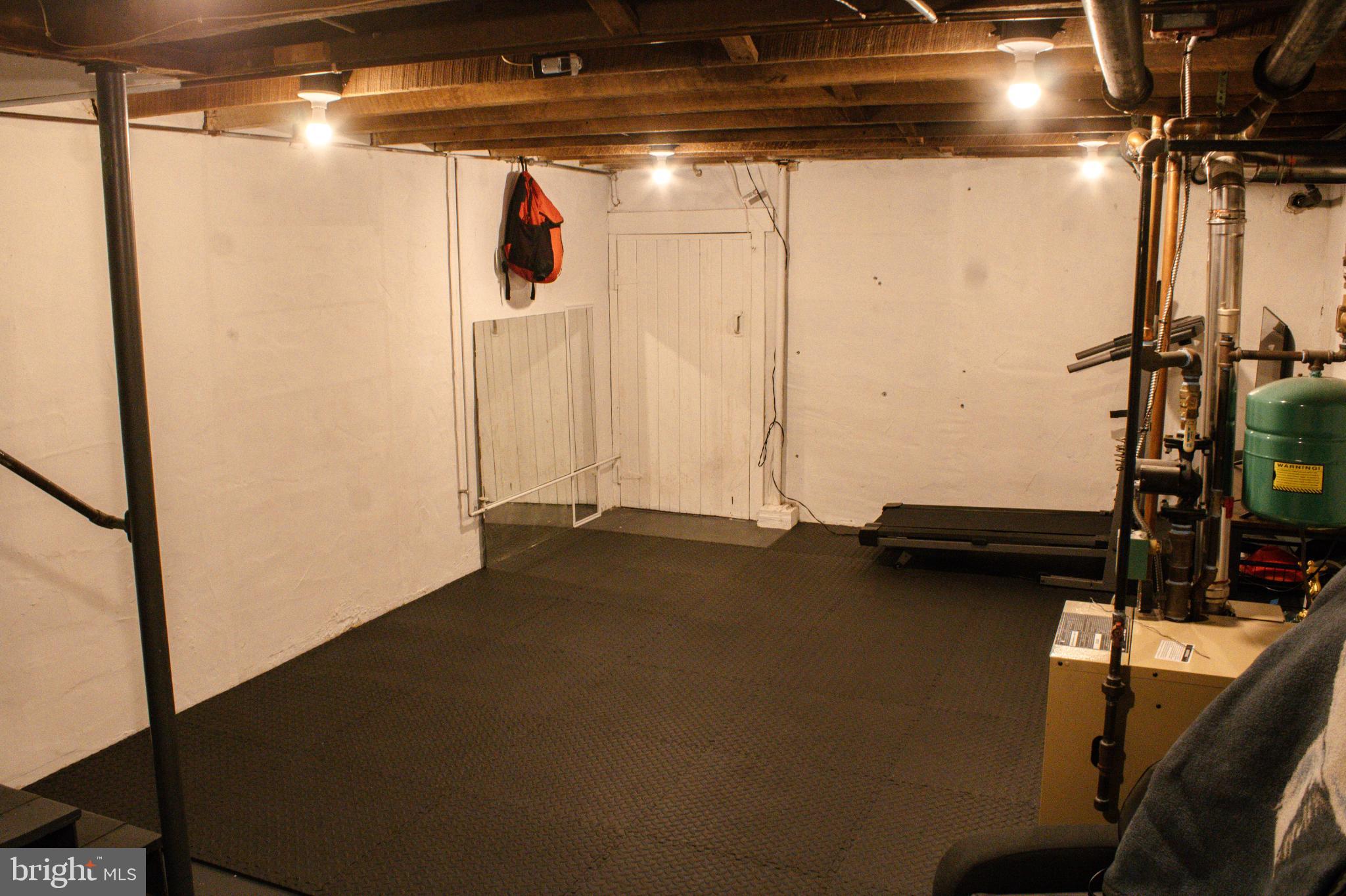 WEST HILLS - Residential