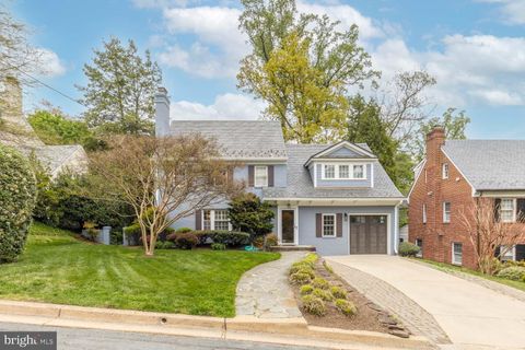 Homes For Rent - 3209 Thornapple Street<br/> CHEVY CHASE, MD 20815