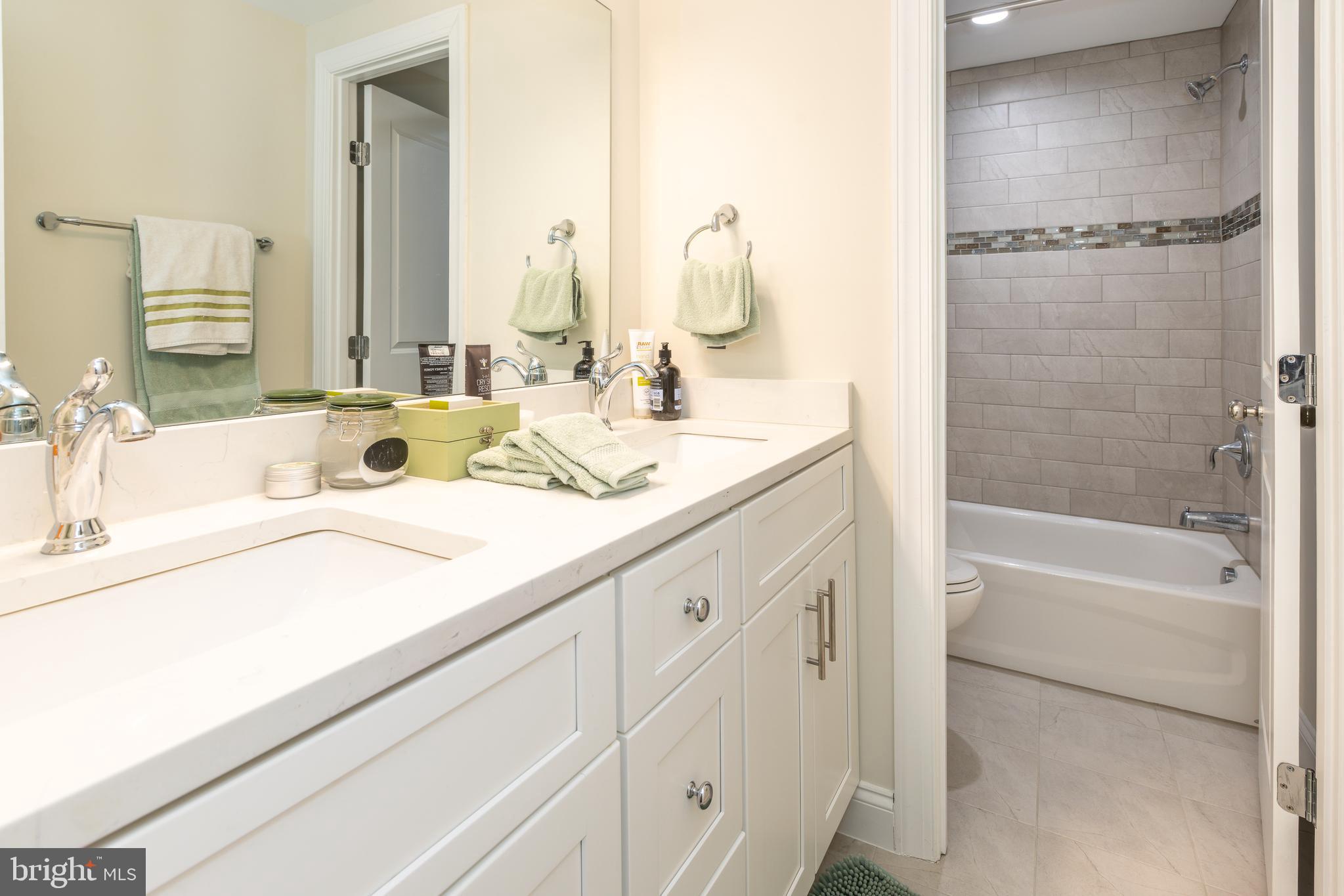 CLARKS CROSSING - Residential