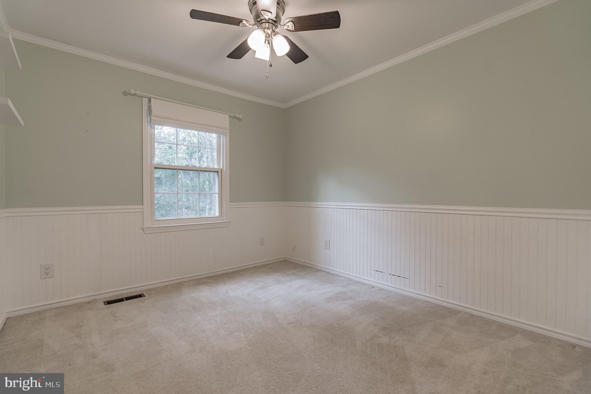 COUNTRY CREEK - Residential Lease