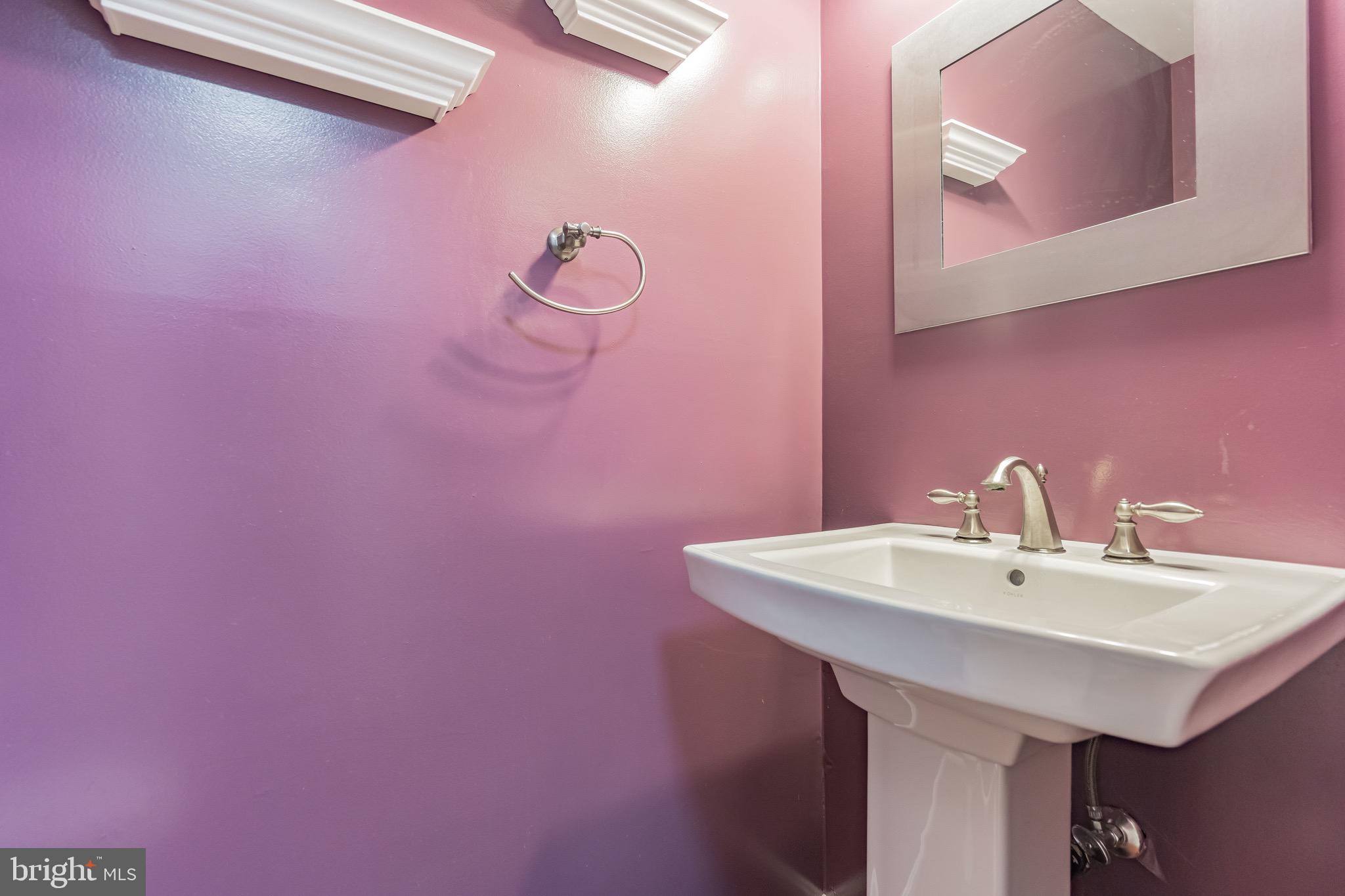 COUNTRY CREEK - Residential Lease