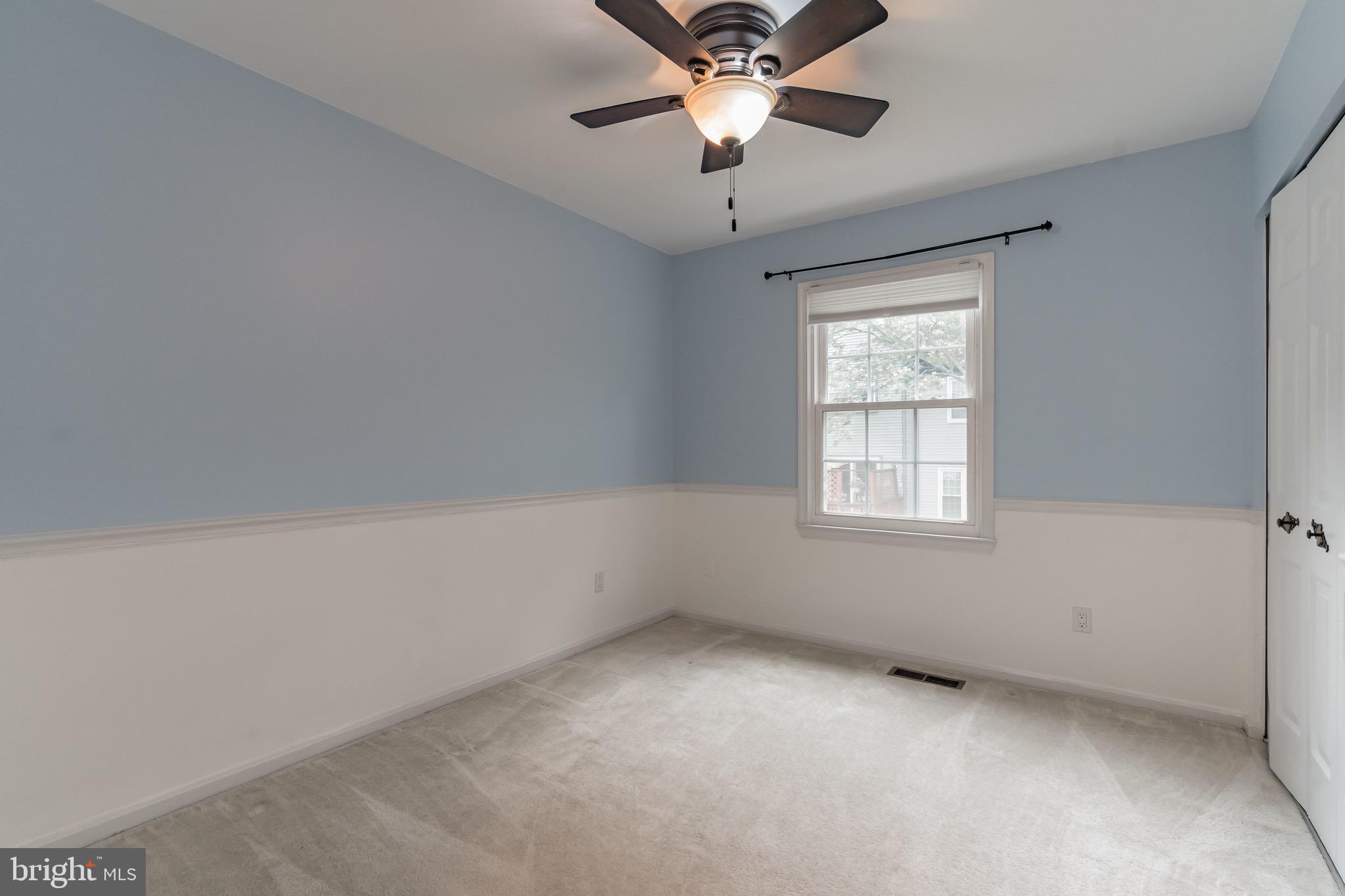 COUNTRY CREEK - Residential Lease