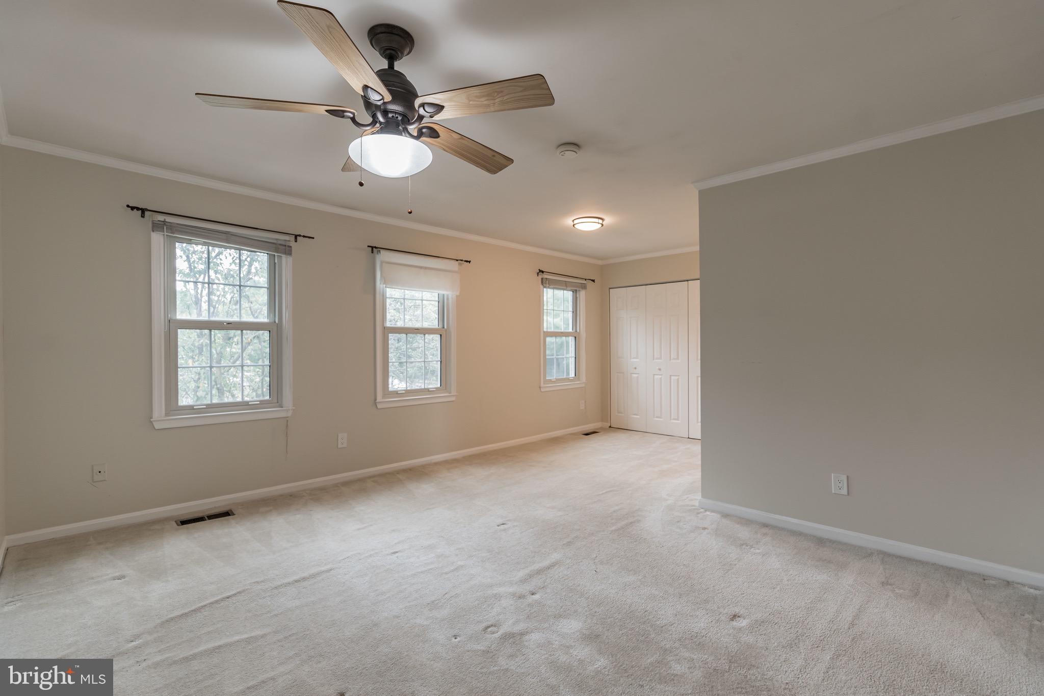 COUNTRY CREEK - Residential Lease