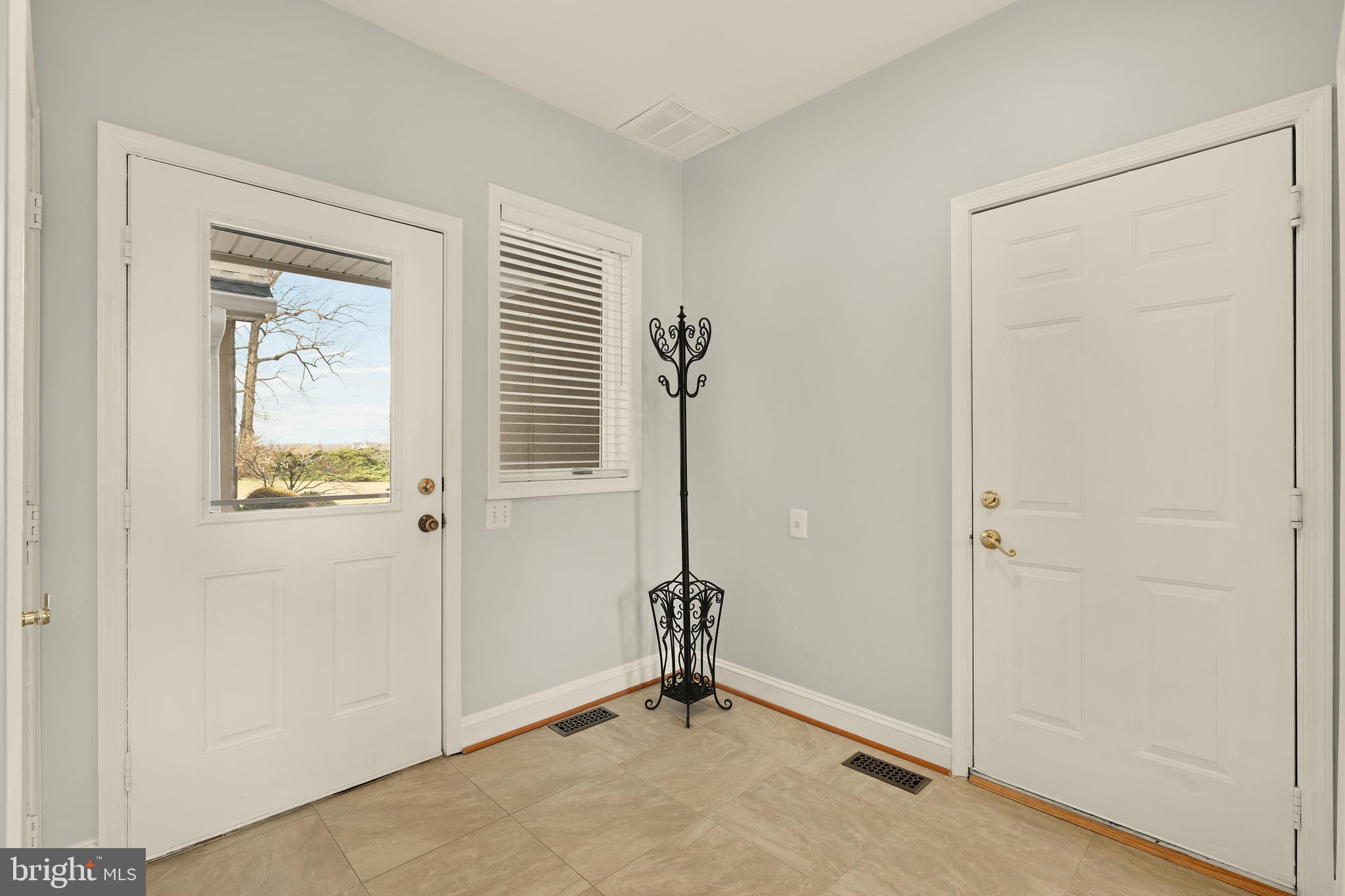 BARNESVILLE OUTSIDE - Residential